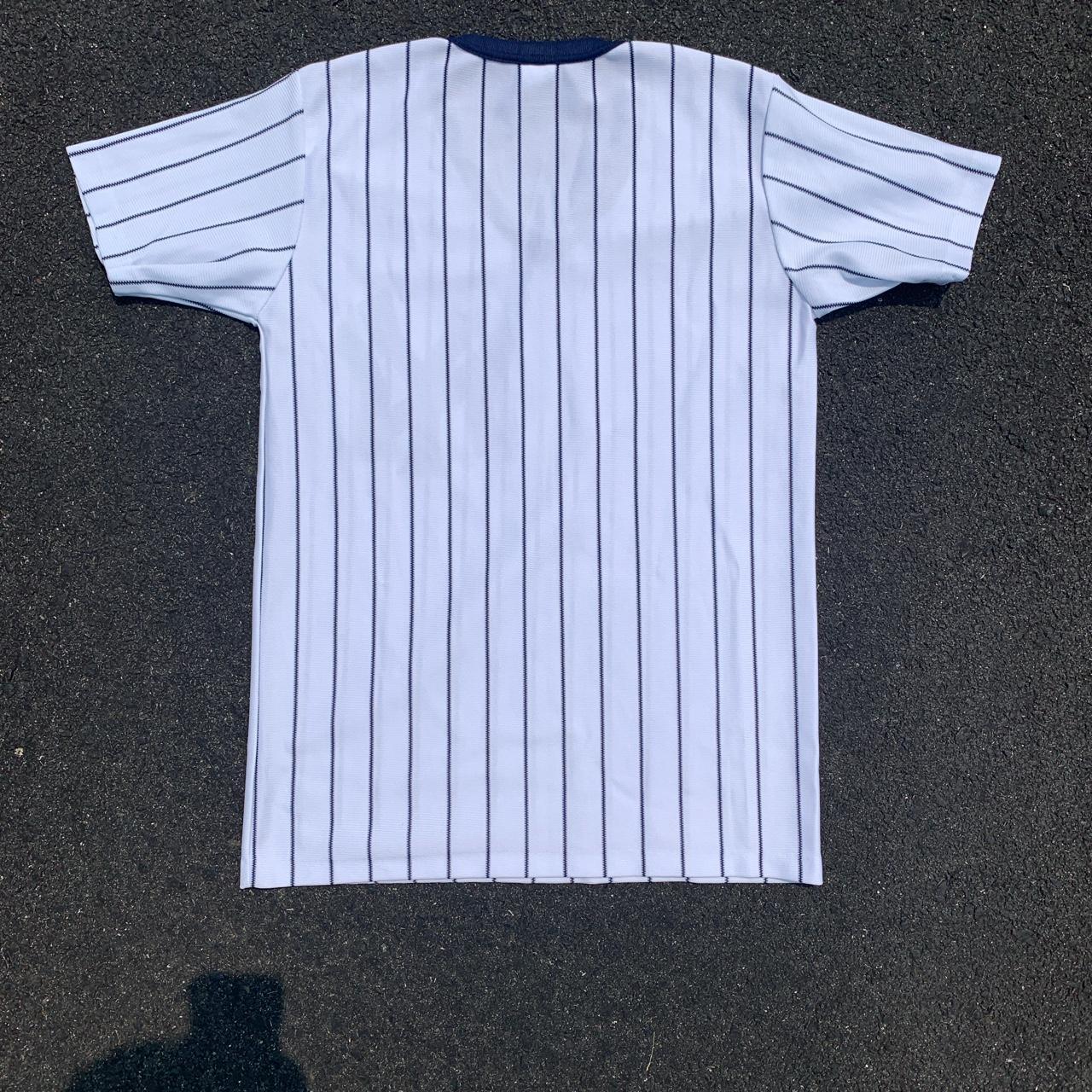 Vintage New York Yankees Jersey shirt size Small - Depop