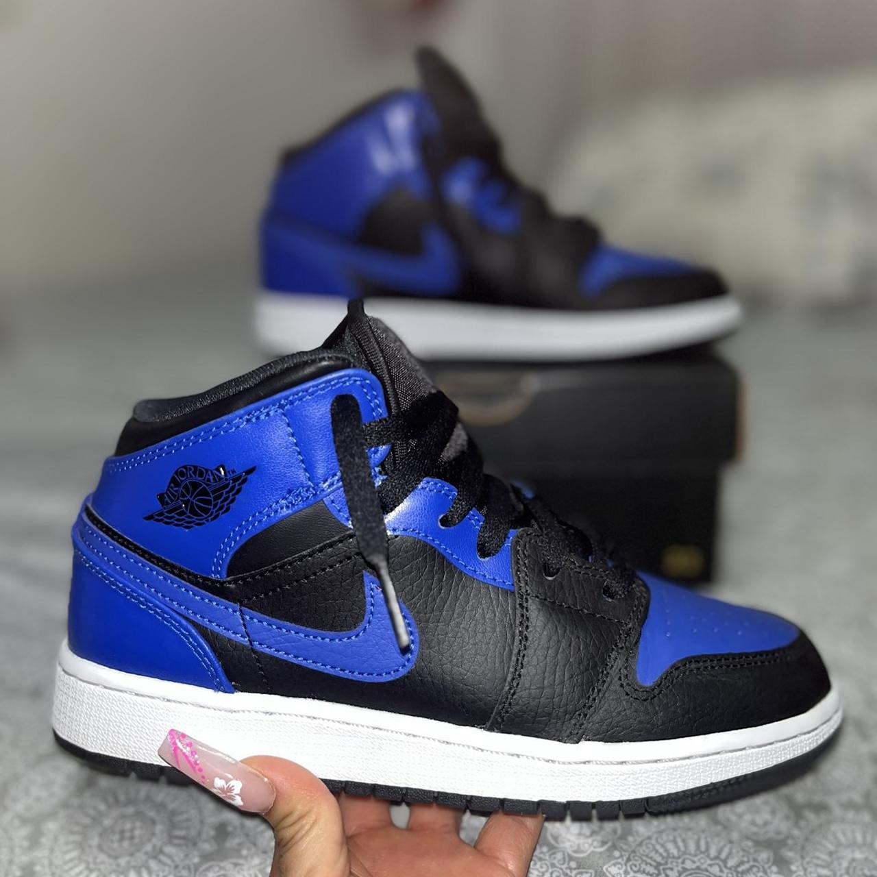 womens air jordans midnight black