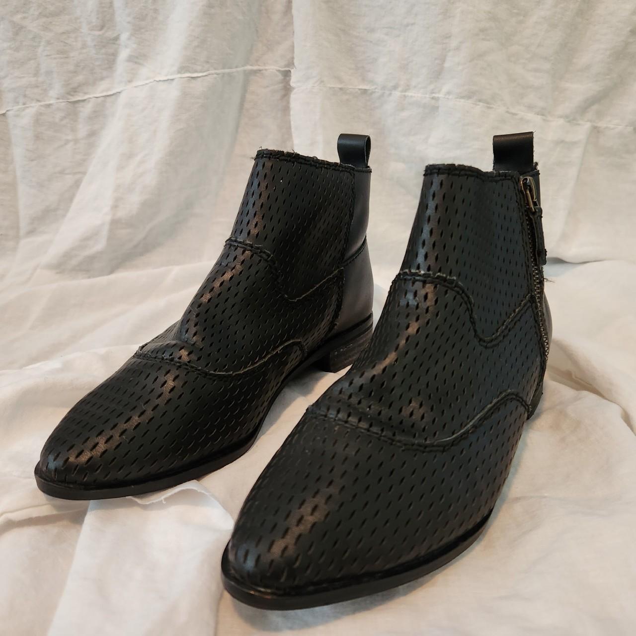 Kelsi dagger brooklyn hot sale alaska perforated booties