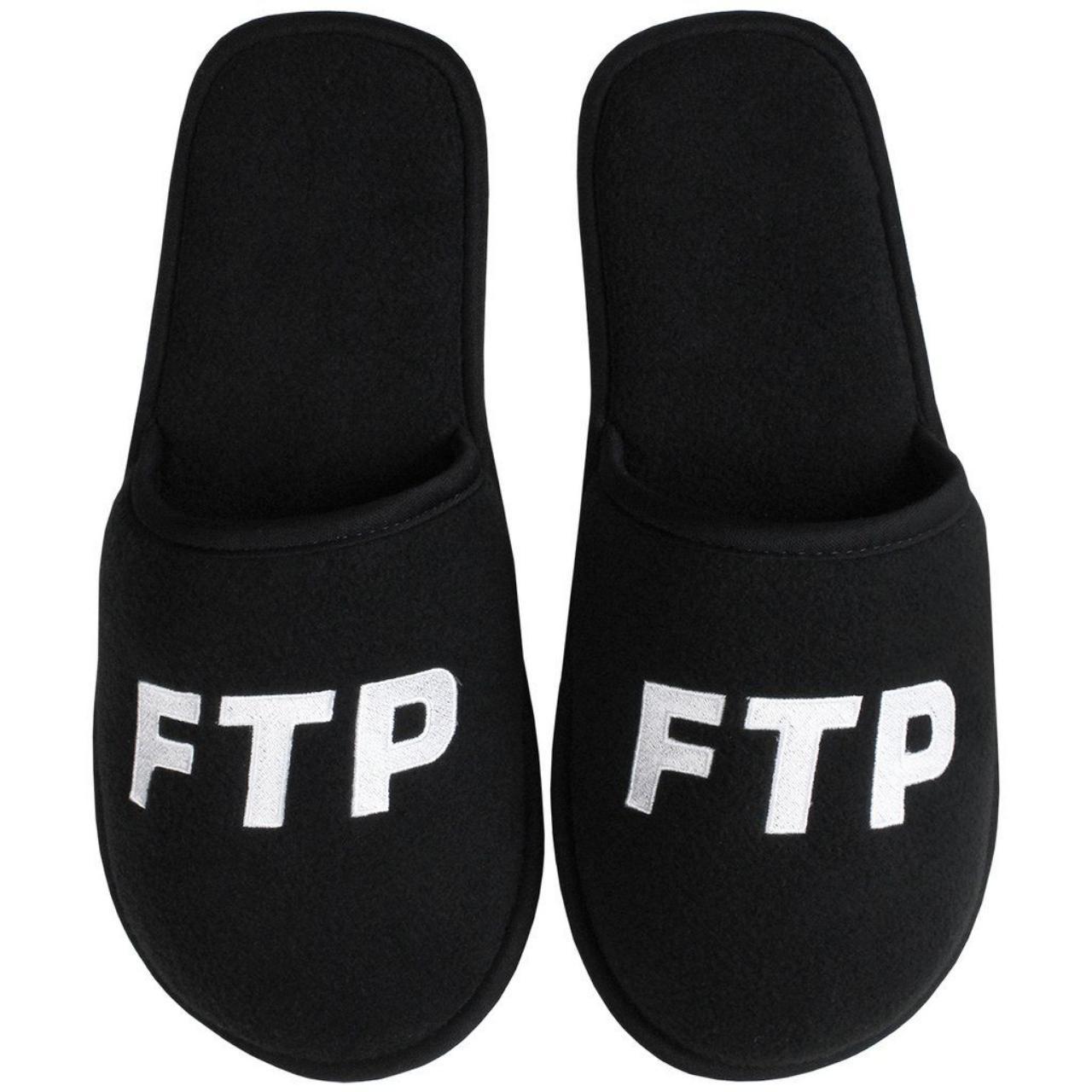 Ftp slides - Depop