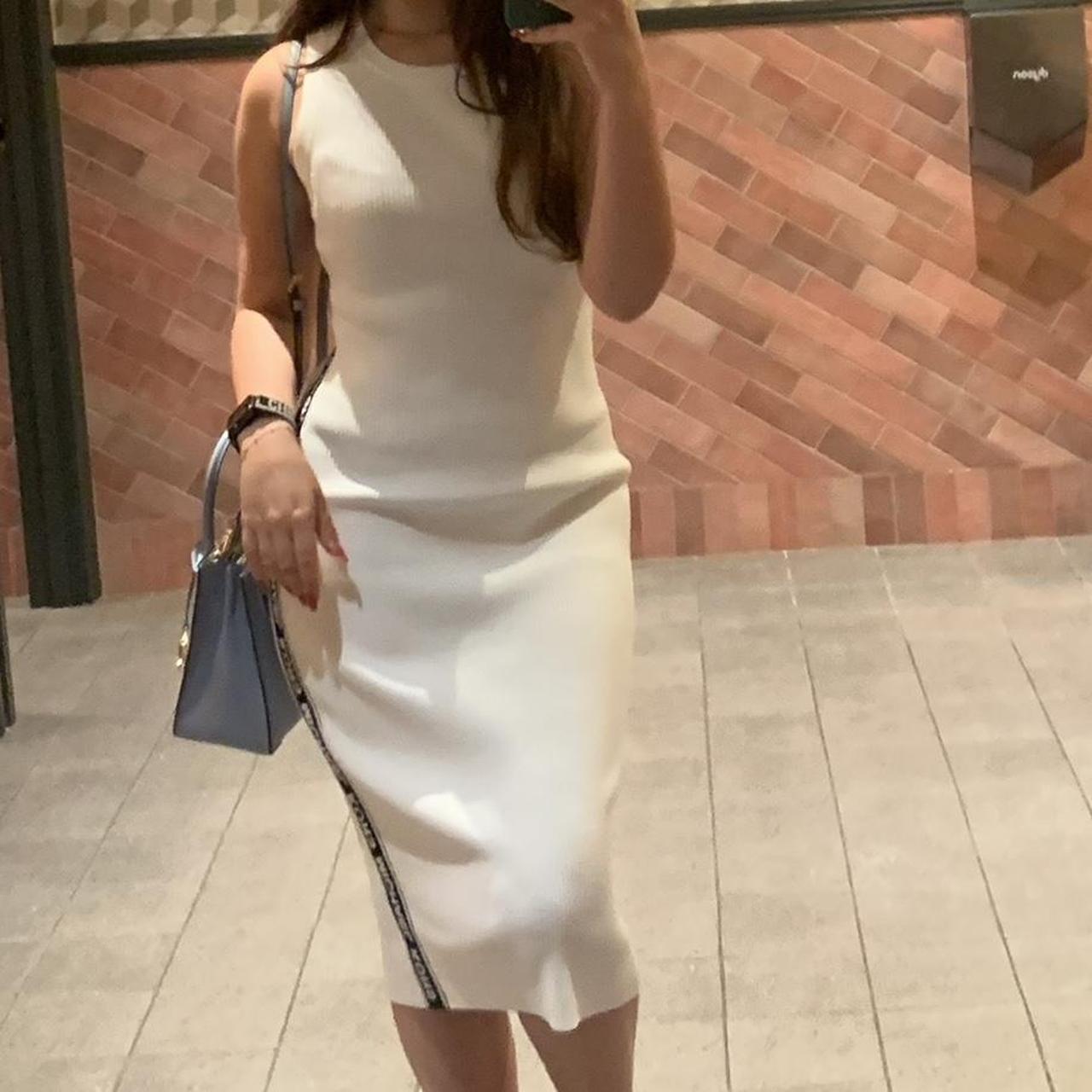 Michael Kors white body con dress It’s