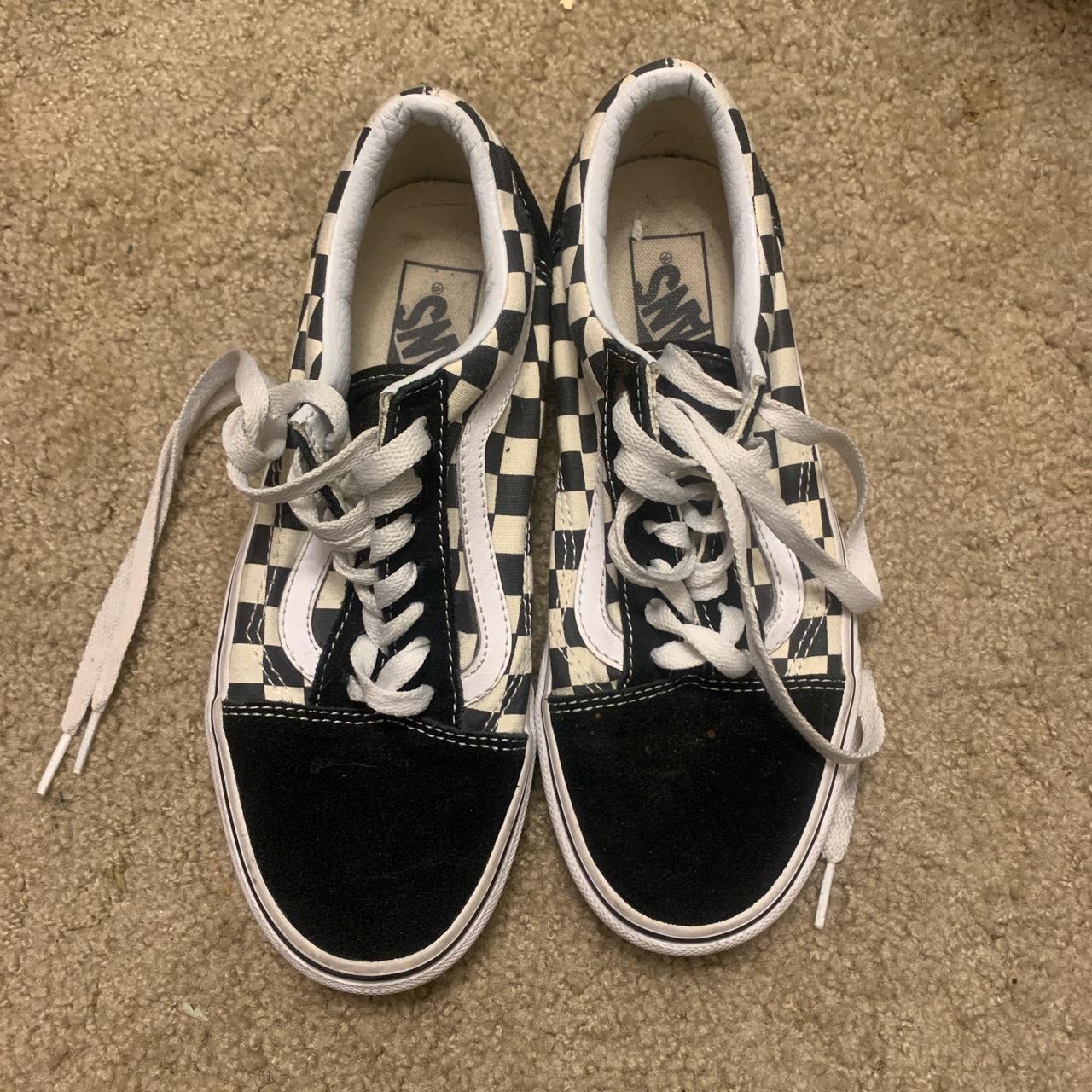 vans checkered lace up