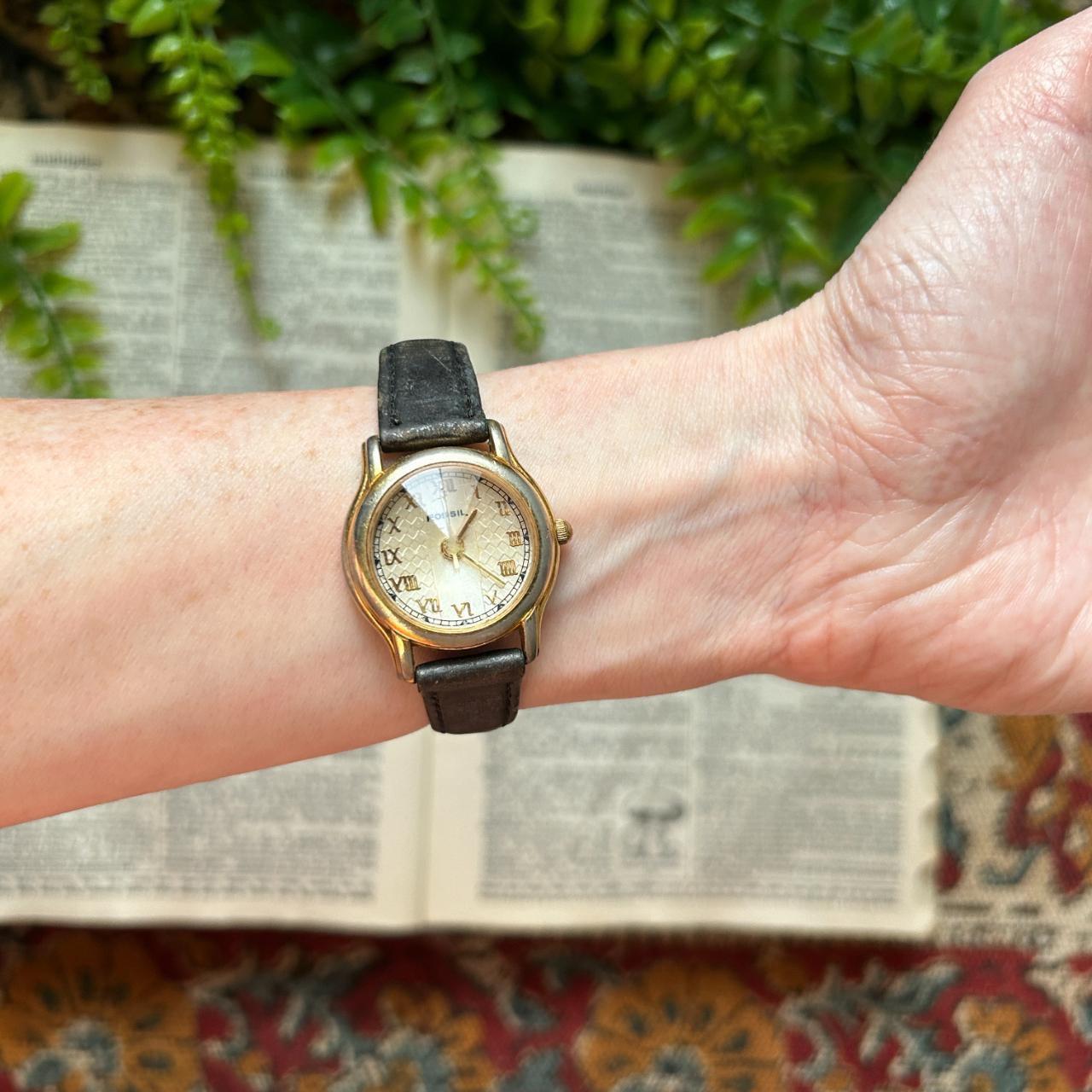 Rare Y2K Vintage Fossil Watch 🧚🏻‍♂️⚔️⚗️ The sickest | Depop