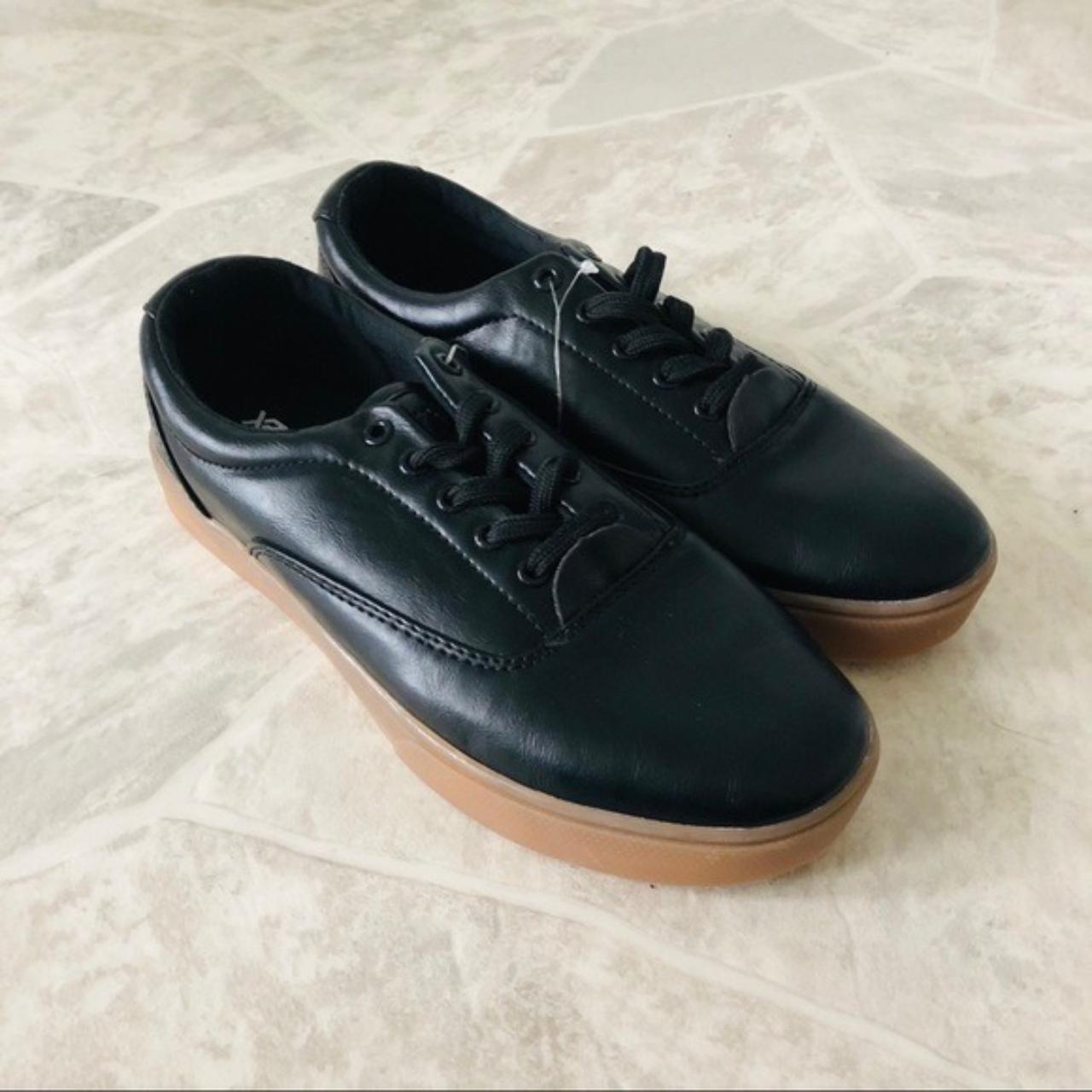 XRAY Men's Black and Tan Trainers | Depop