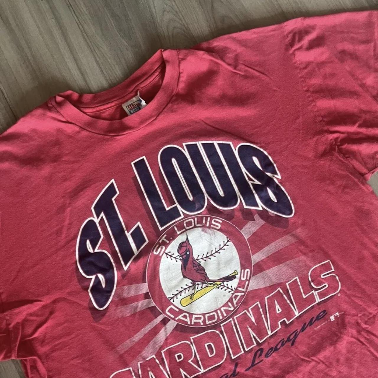 St. Louis Cardinals T-Shirt Men's Size XL Short - Depop