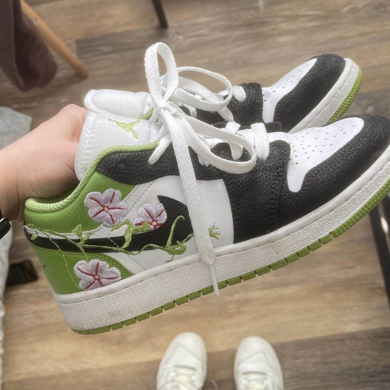 size 5 women's nike jordan shoes