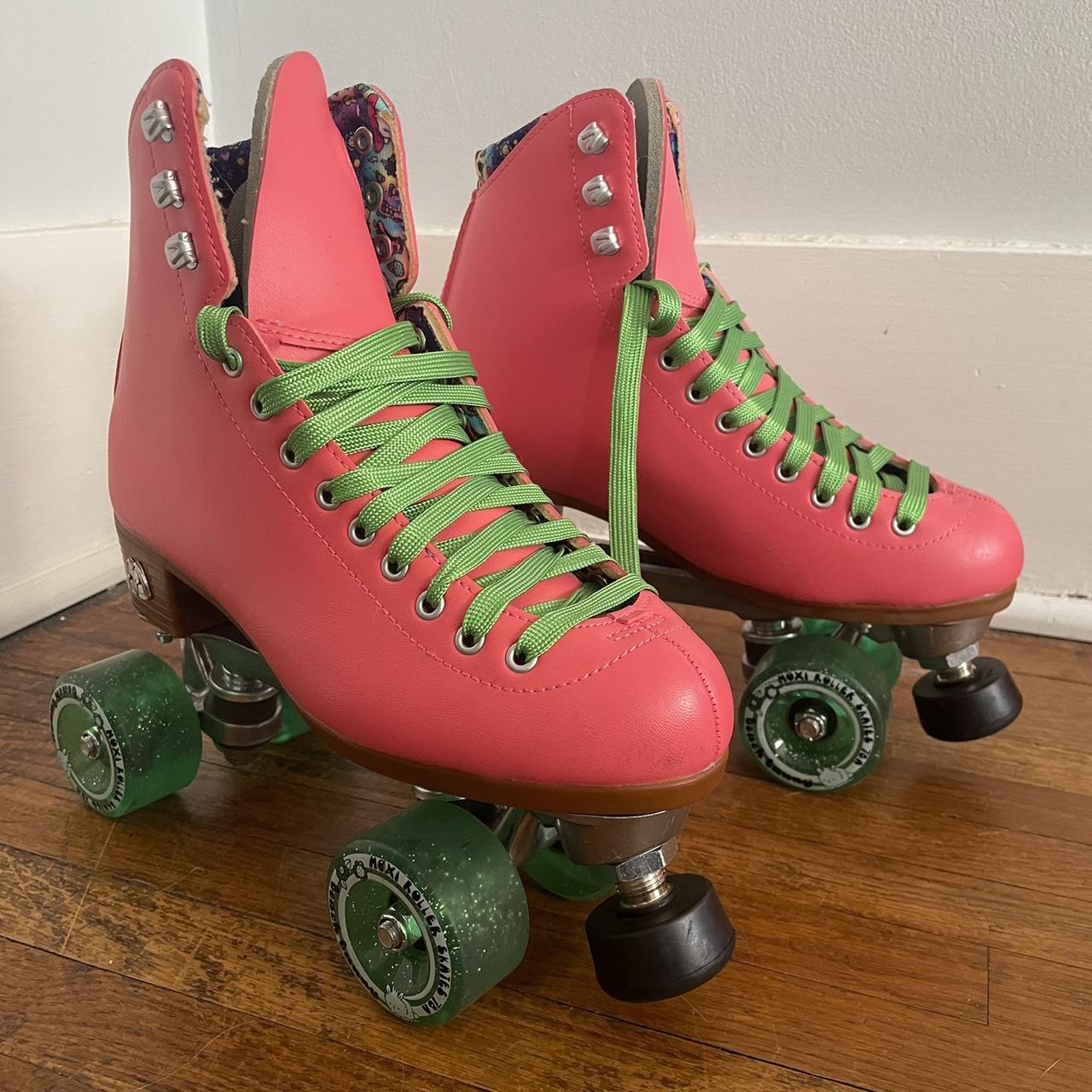 Moxi Beach Bunny roller skates. Only worn 3 times.... - Depop