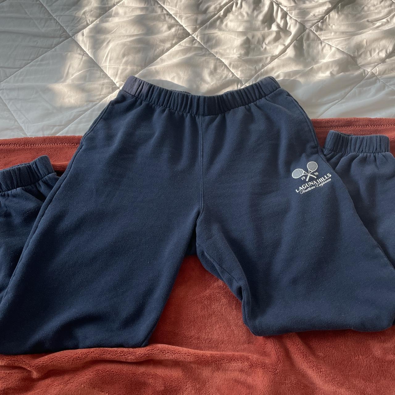 Hollister Co. Women's Navy and White Joggerstracksuits Depop