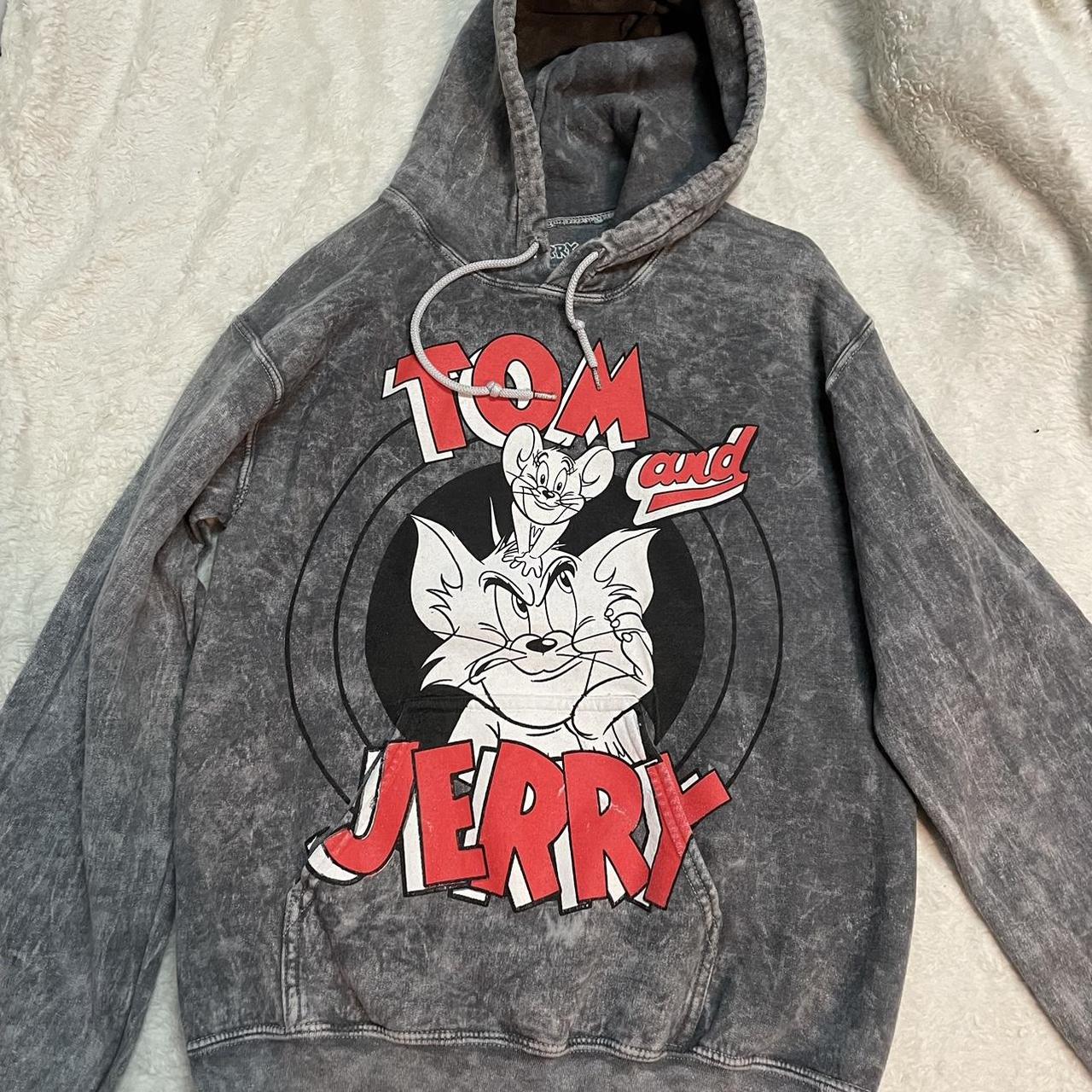 Tom and jerry on sale sweatshirt forever 21