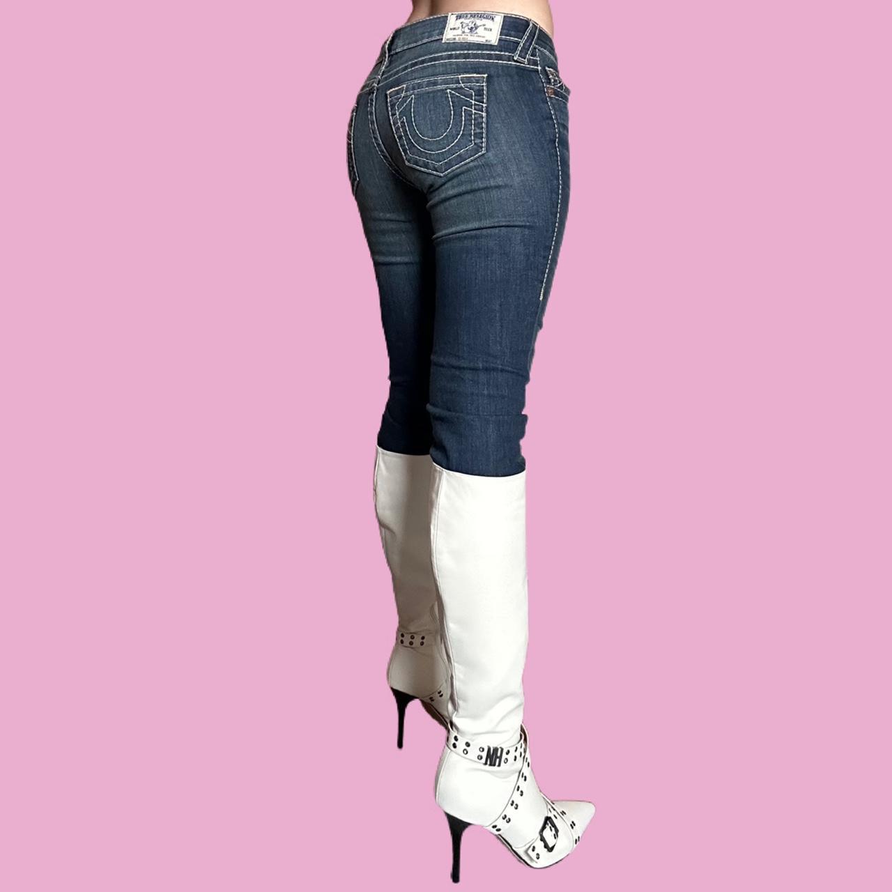 Women's Navy and Cream Jeans Depop