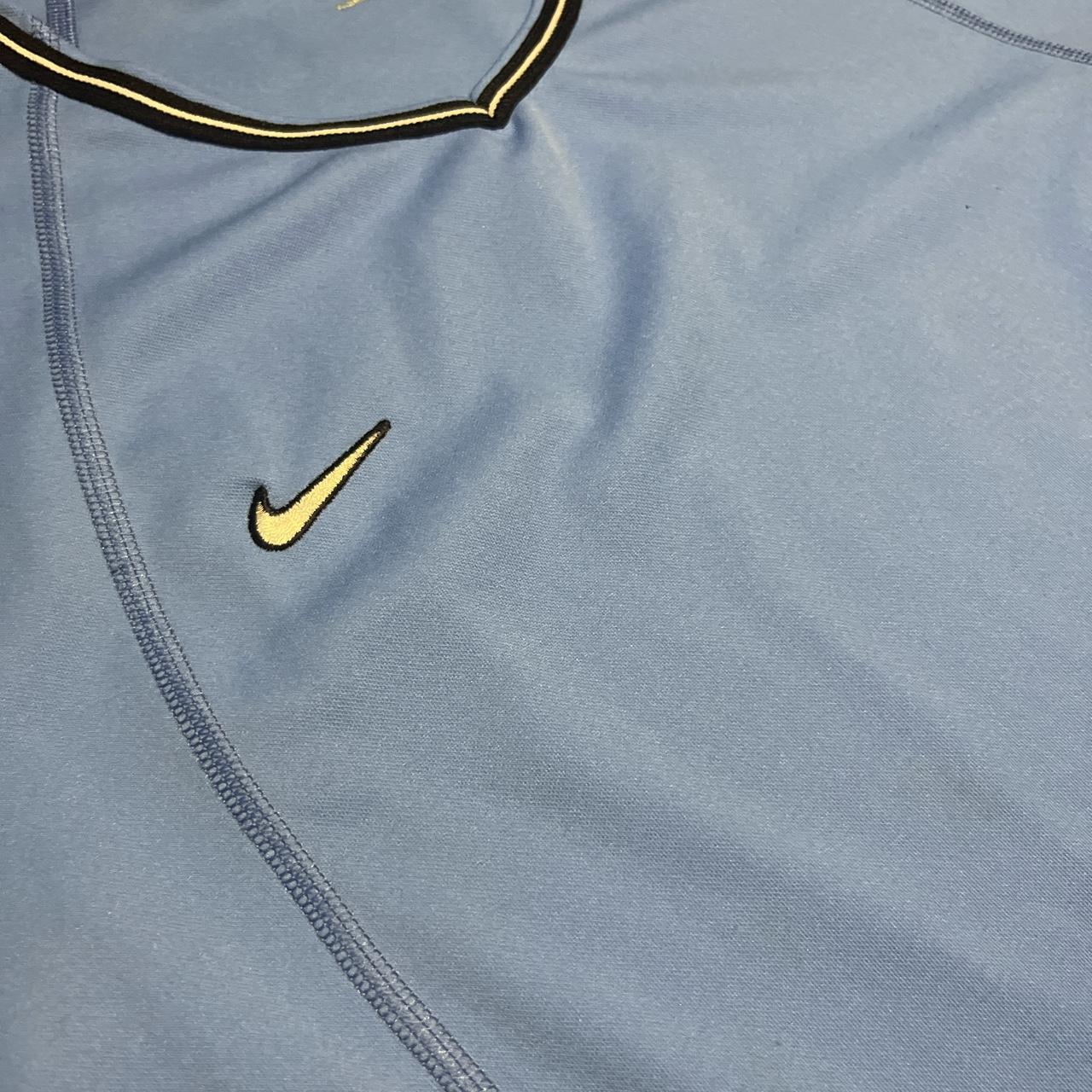 Nike Men's Blue and White T-shirt (2)