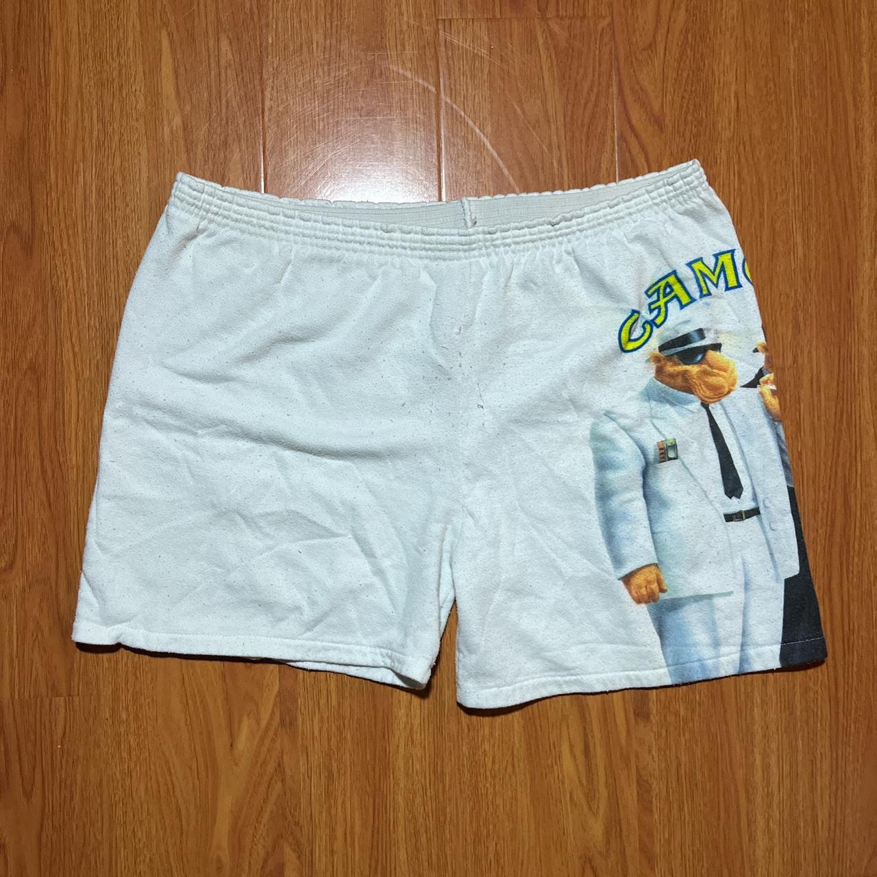 Camel Men's White and Yellow Shorts (2)