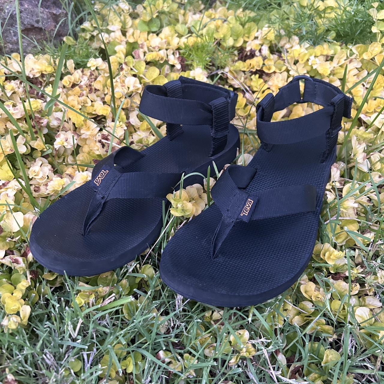Teva Women's Black Sandals Depop