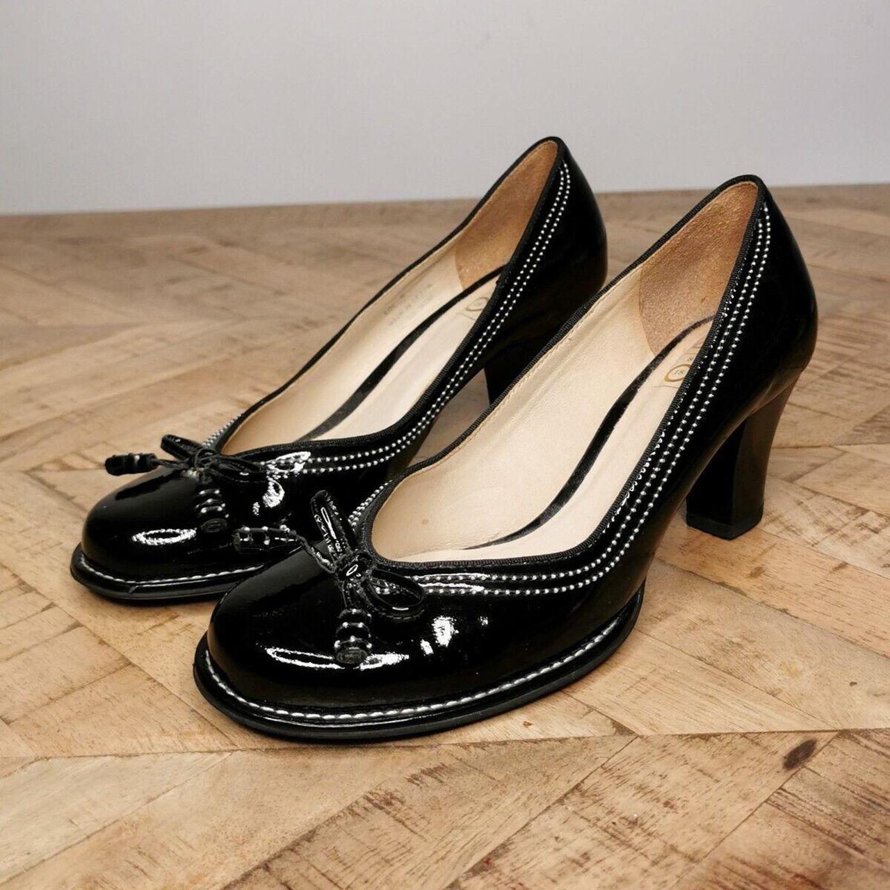 clarks bombay lights