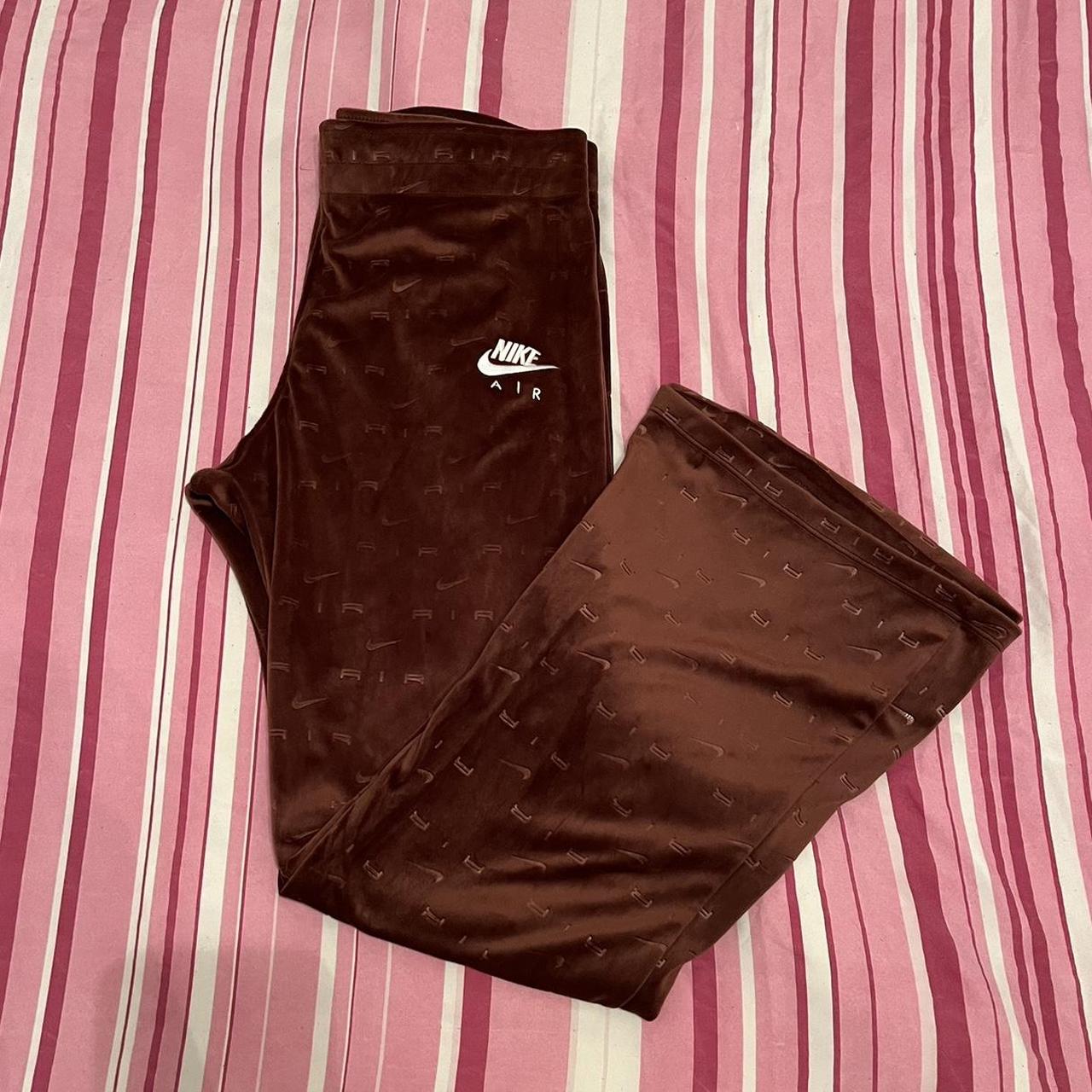 Nike Women's Brown Joggerstracksuits Depop