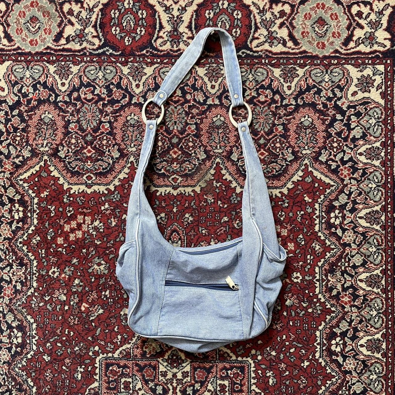 item listed by avabri