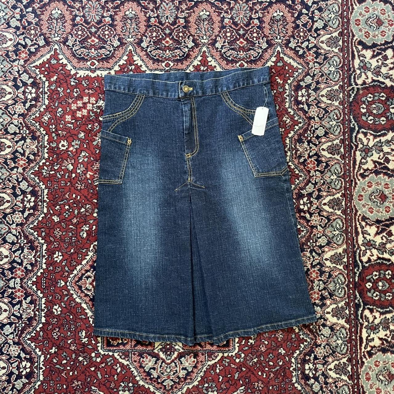 item listed by avabri