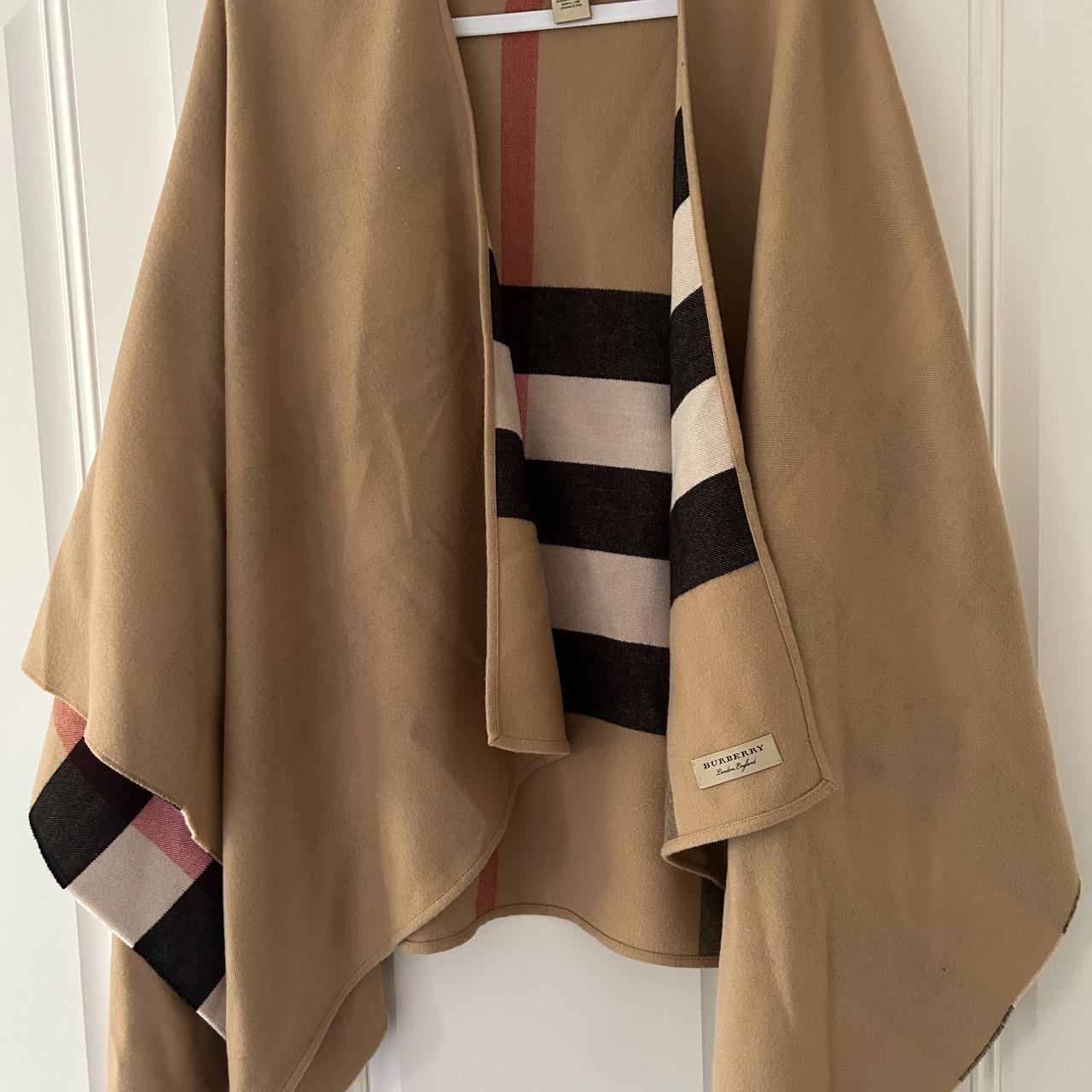 BURBERRY★素敵！CHARLOTTE CAMEL WOOL CHECK REVERSIBLE CAPE Burberry Charlotte Check Wool Cape | Neiman Marcus