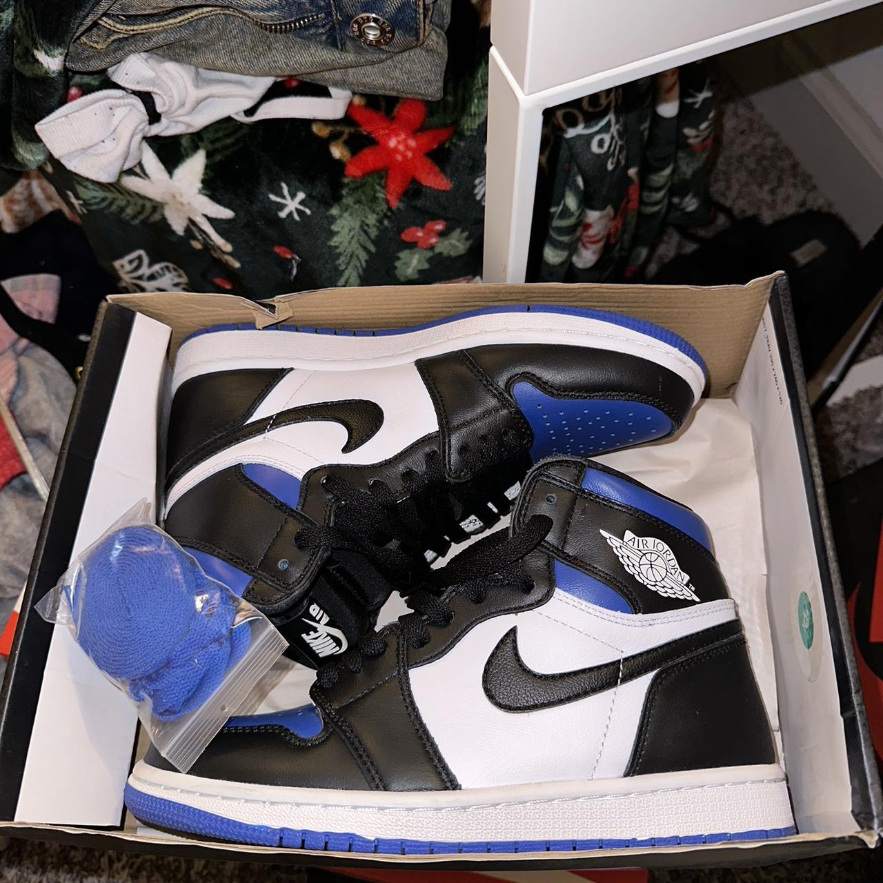 royal toe blue laces