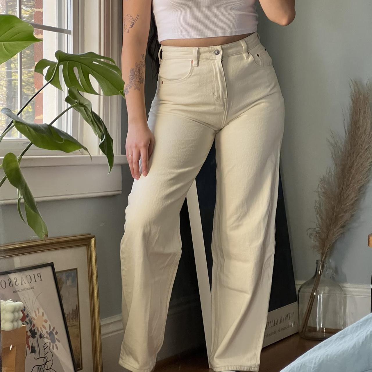 Beautiful motel wide leg cream jeans size 27.... Depop