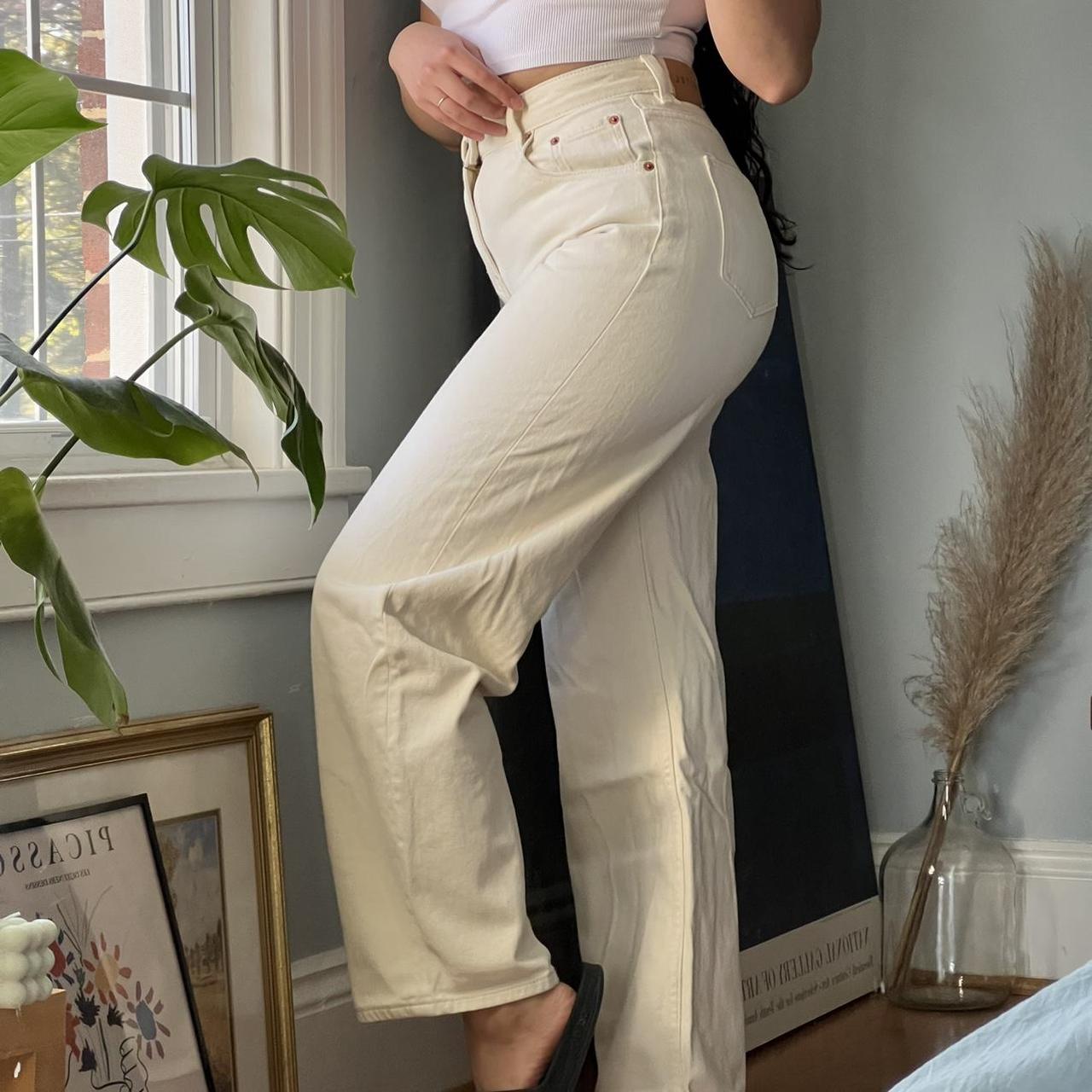 Beautiful motel wide leg cream jeans size 27.... Depop