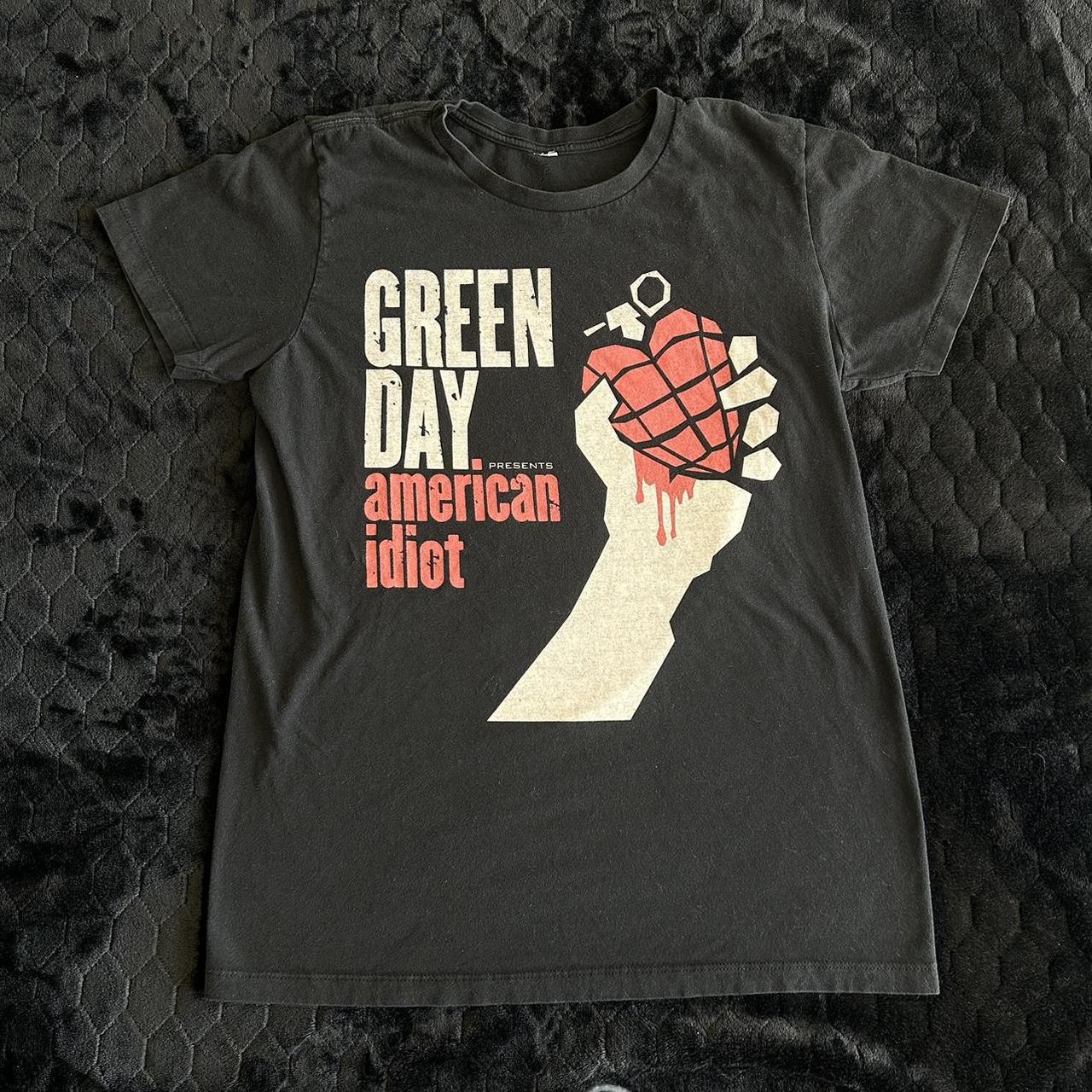 y2k grunge emo band tee ★ 2000s Green Day good... - Depop