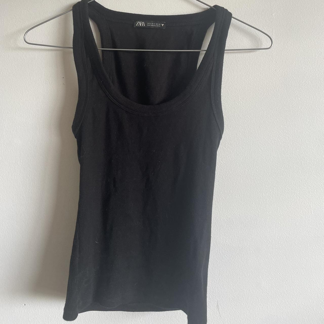 2 set Zara singlet - Depop