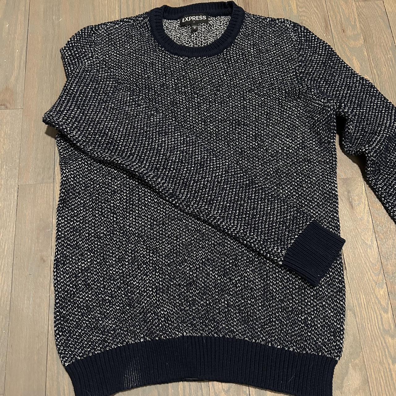 Express sweater - Depop