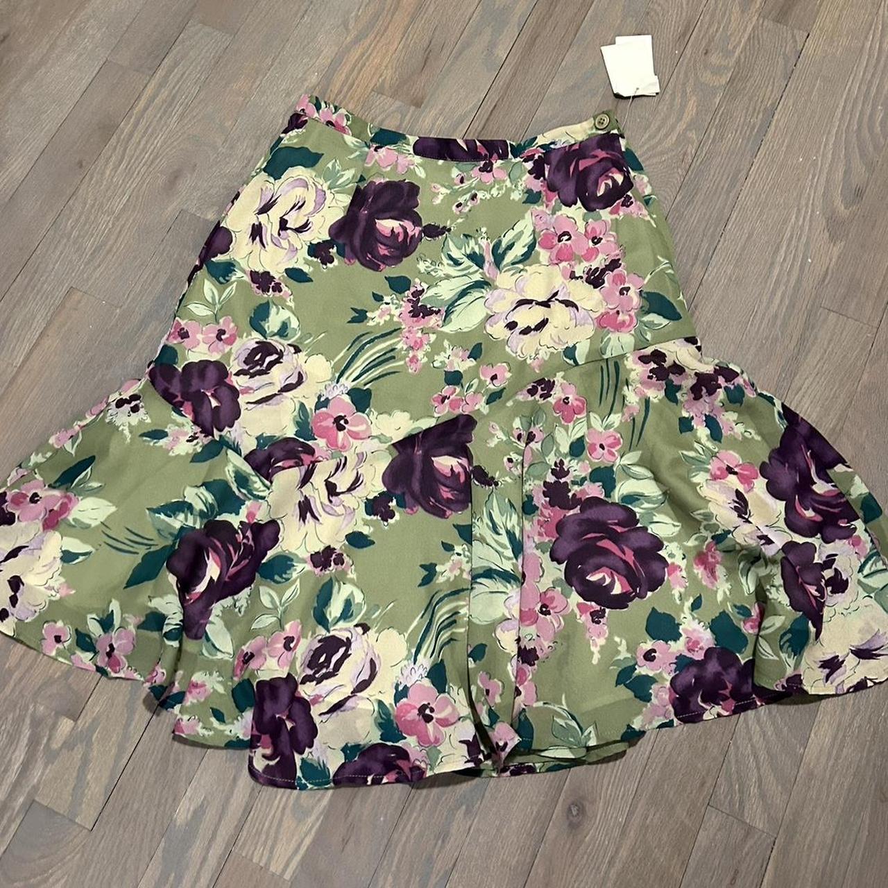 Coldwater creek floral midi skirt Size PS, NWT!! - Depop