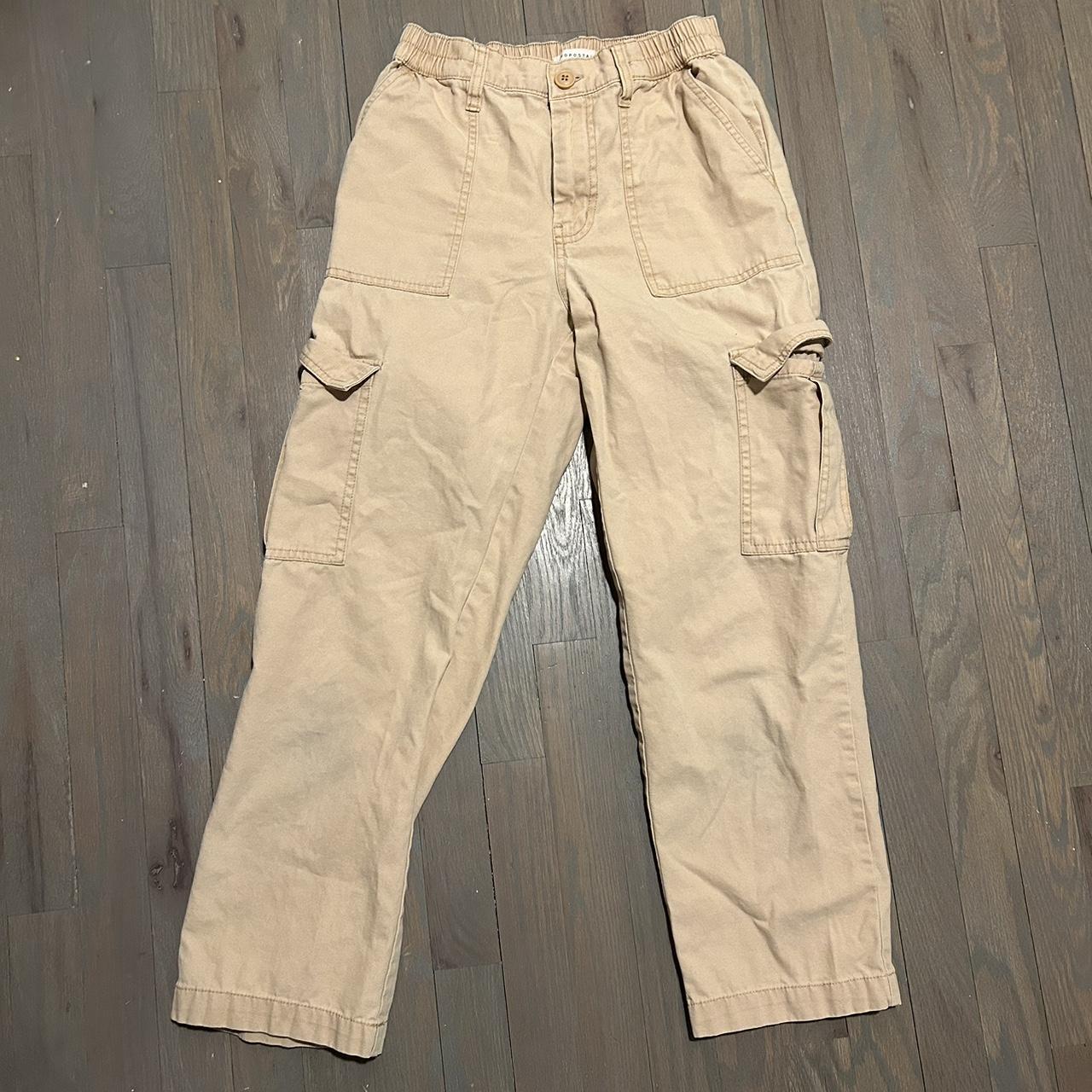 Aéropostale cargo pants Size S with an elastic... Depop