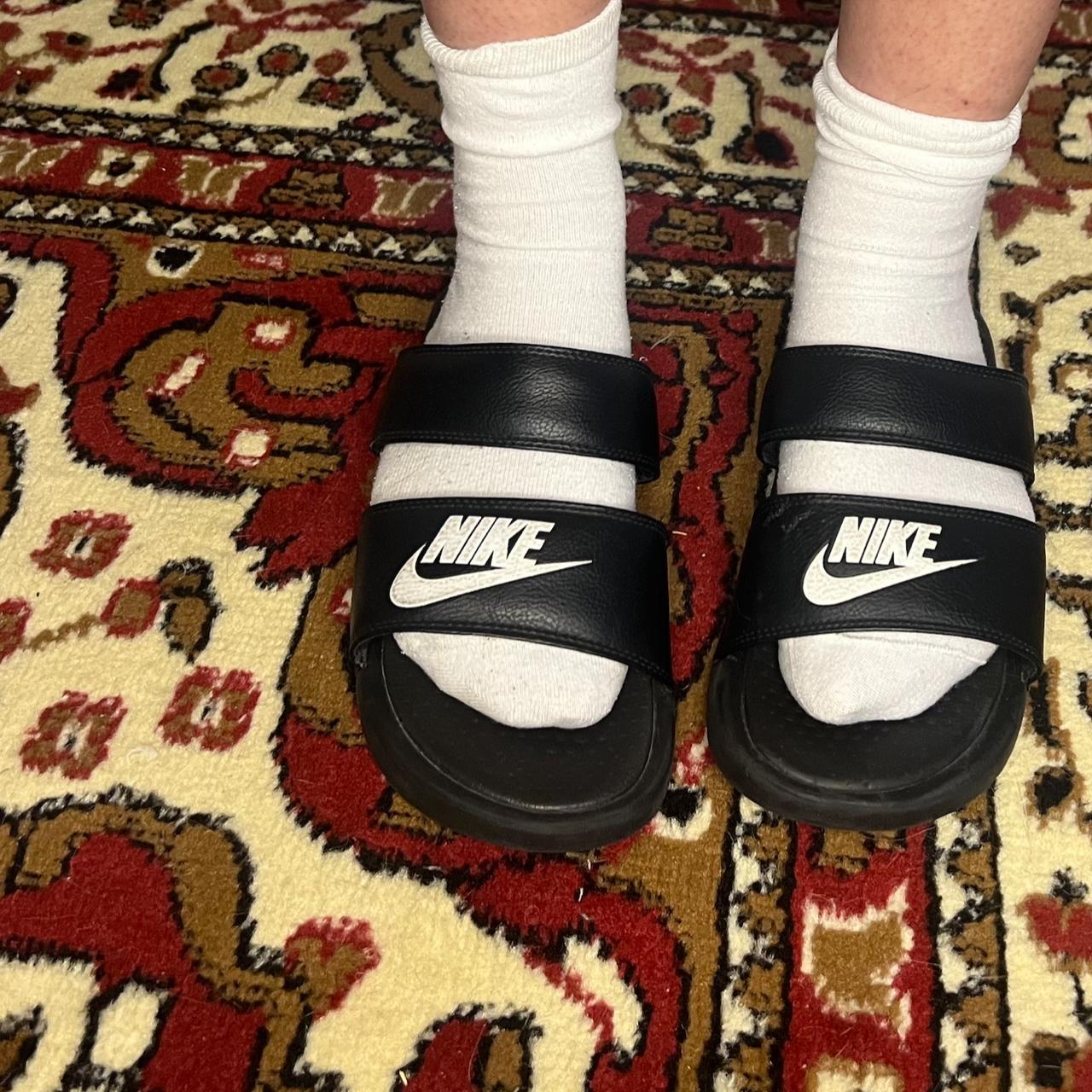 Nike slides with online socks