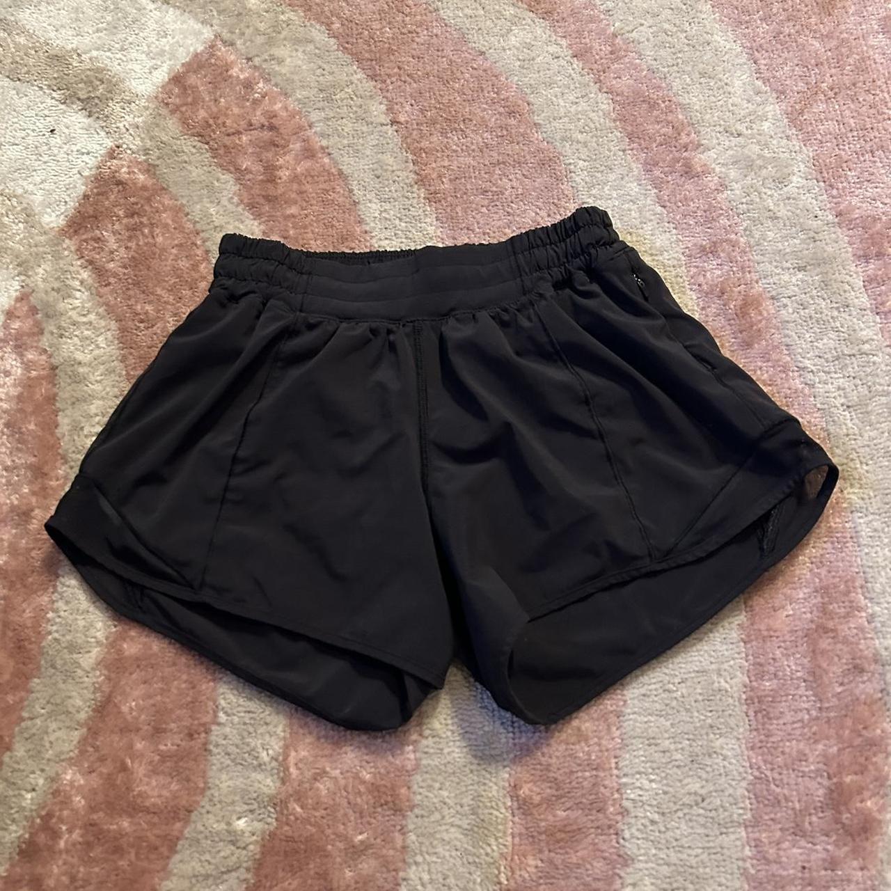 Lululemon hotty-hot-shorts - Depop