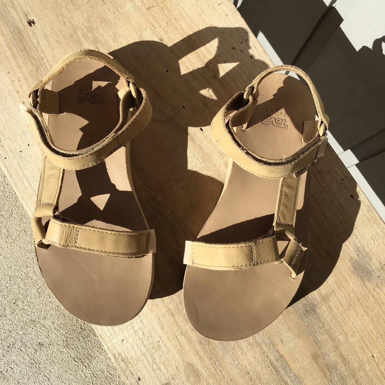 teva leather midform universal