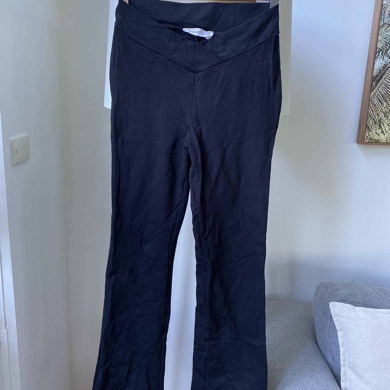 Glassons flare leggings. Bought a few years ago but... Depop