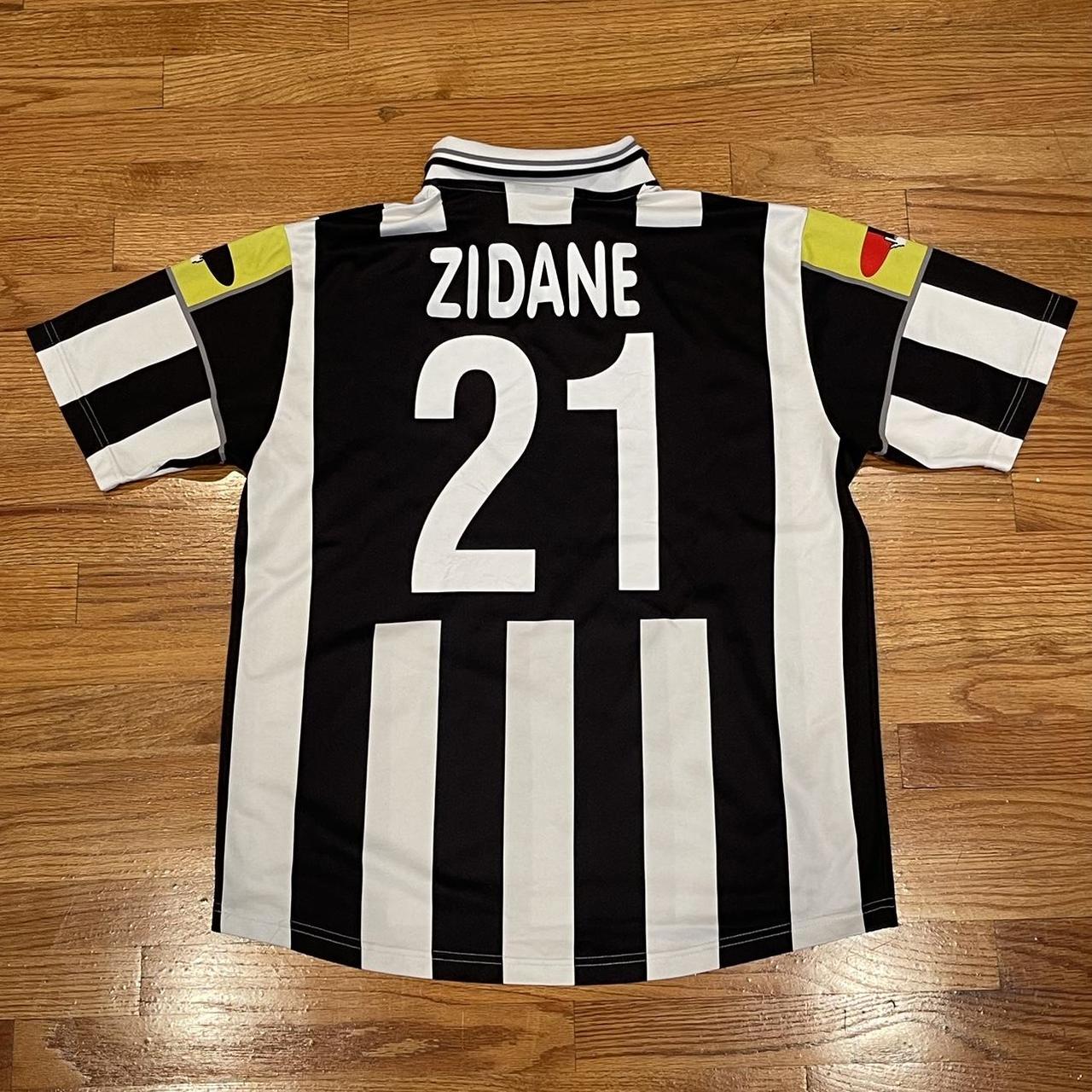 ZIDANE JUVENTUS JERSEY 2001 Lotto, original player | Depop