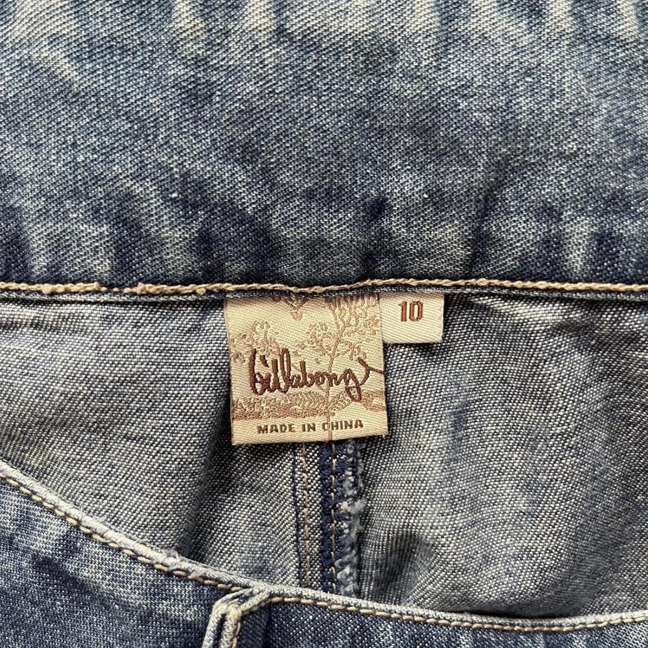 REPOP 2000’s billabong light wash denim jorts size... - Depop