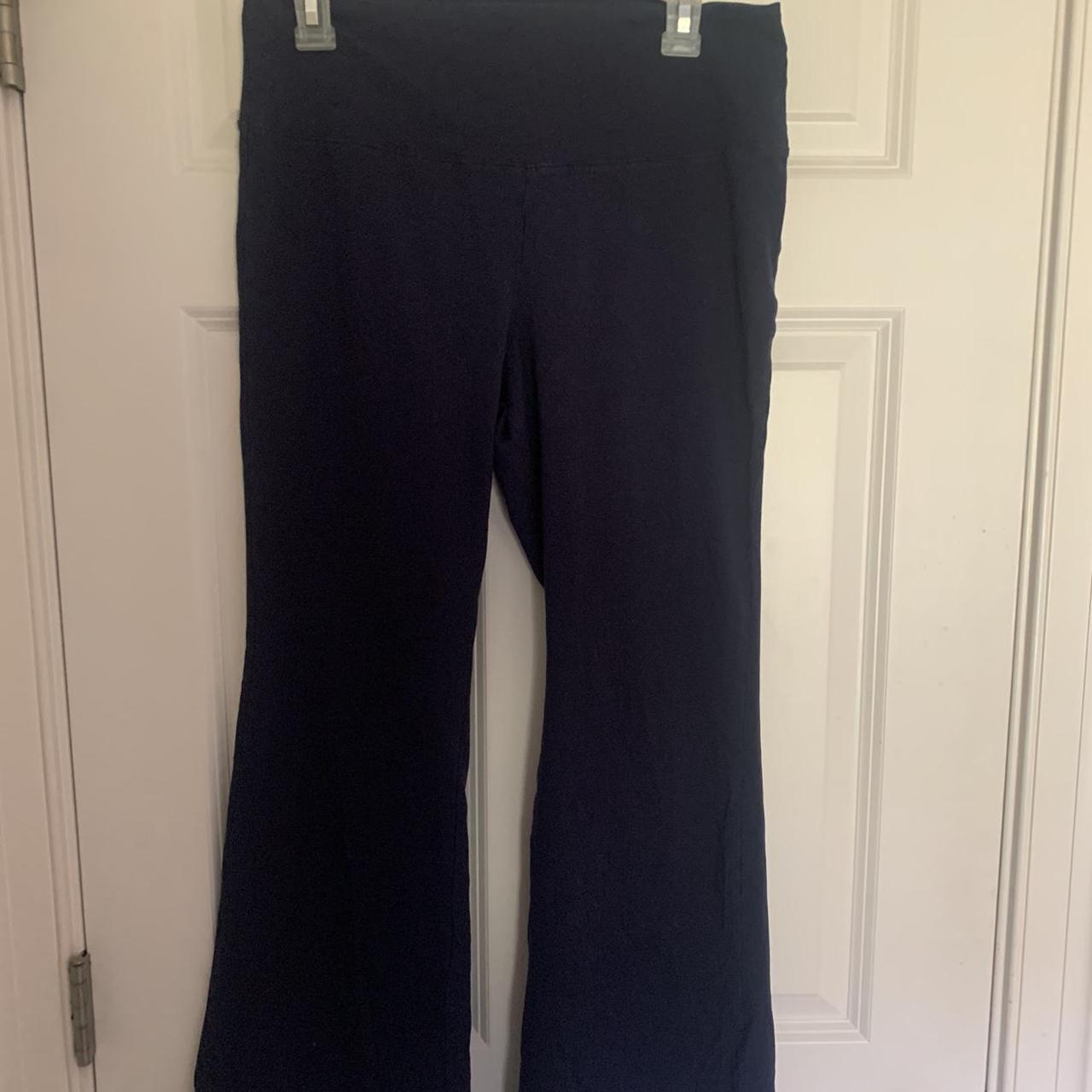 Aritzia Women's Blue and Navy Leggings | Depop