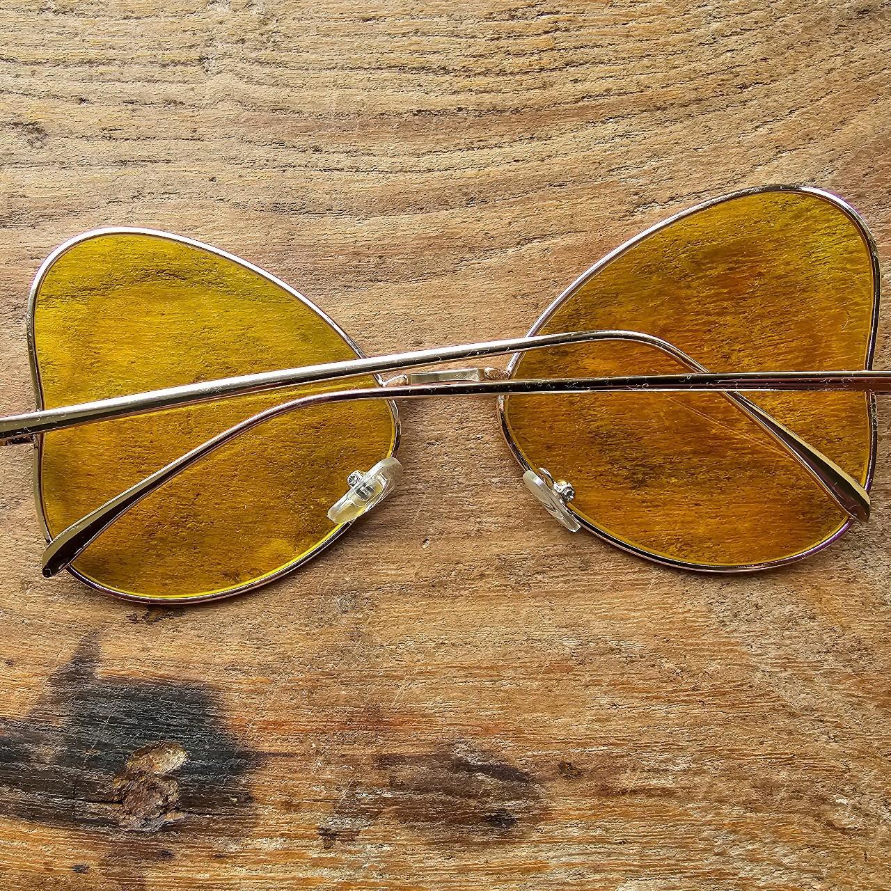 Beautiful 70s-style tinted yellow butterfly... - Depop