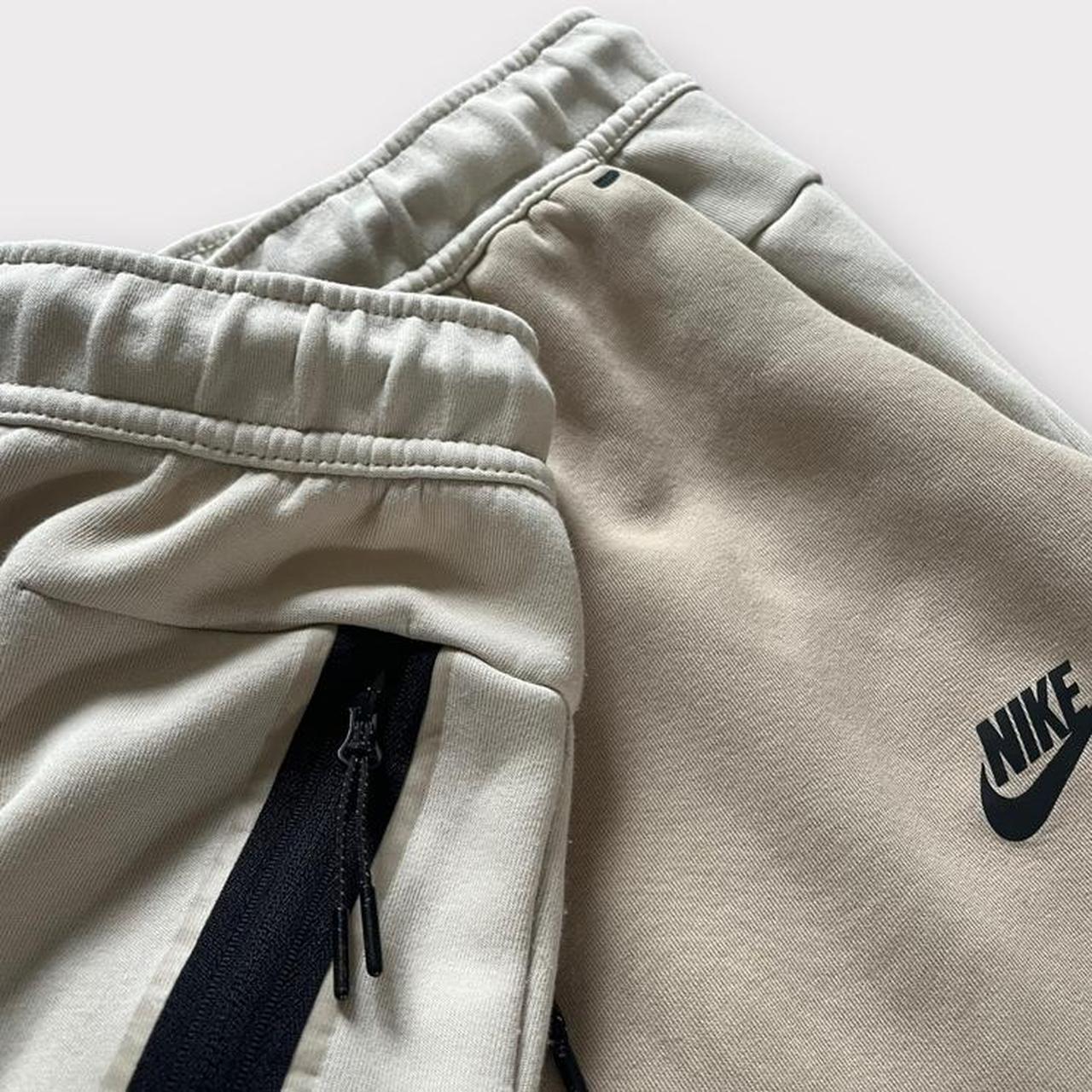 Nike Men's Tan and Cream Joggerstracksuits Depop