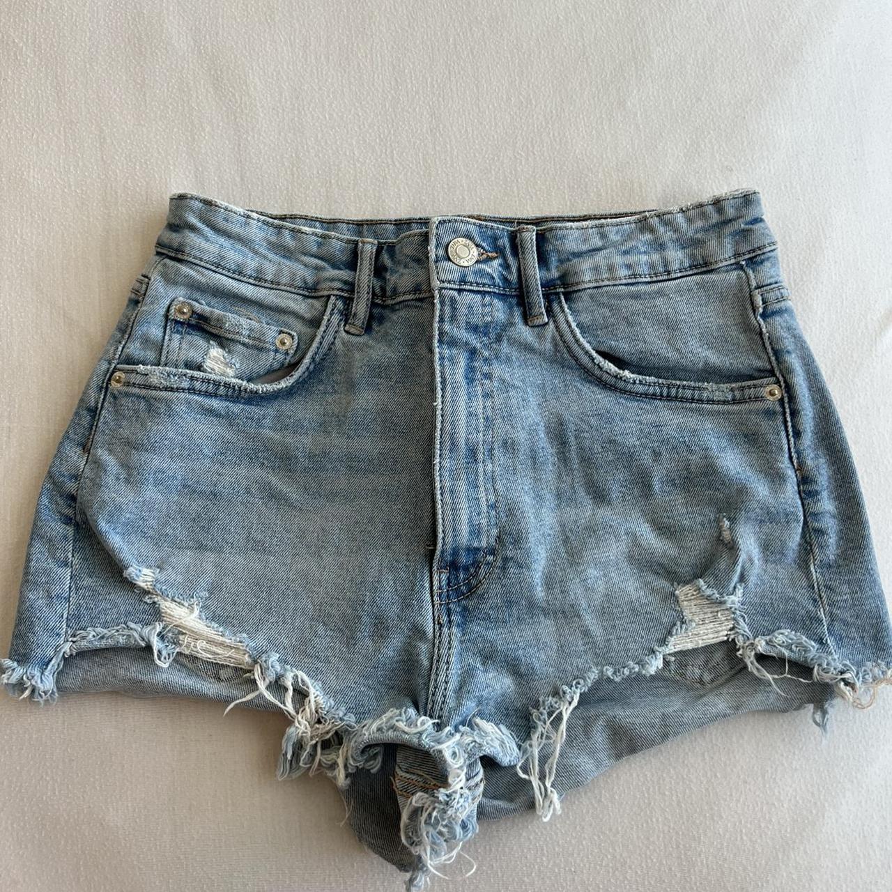 Zara Women's Blue and Navy Shorts | Depop