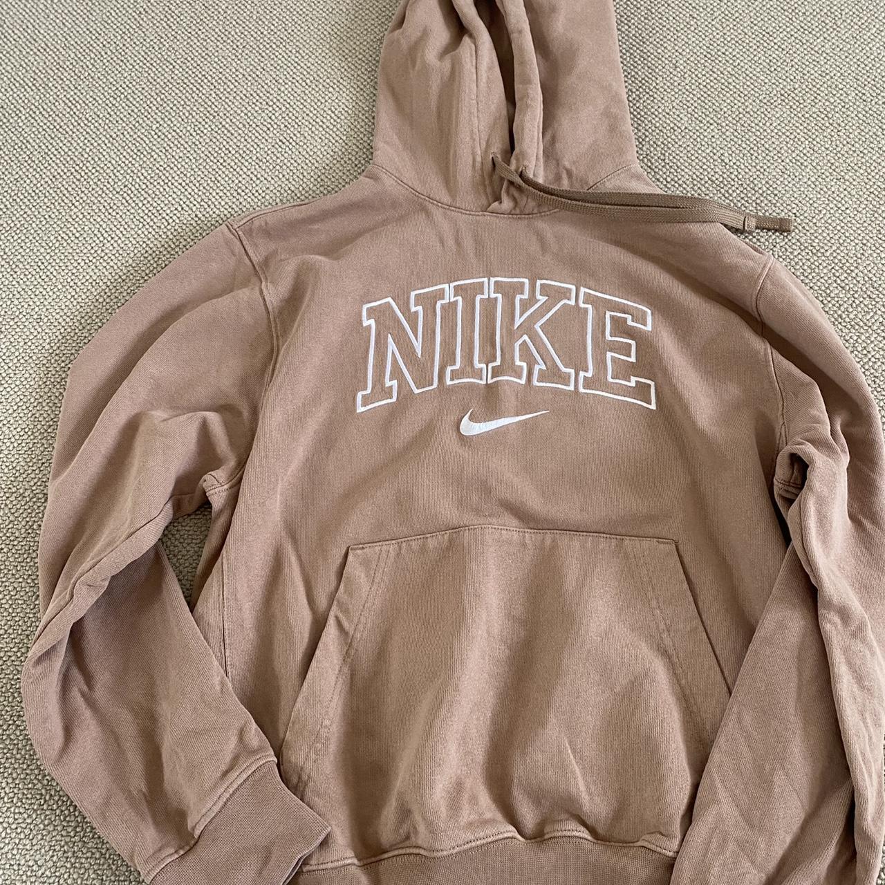 item listed by katelatto
