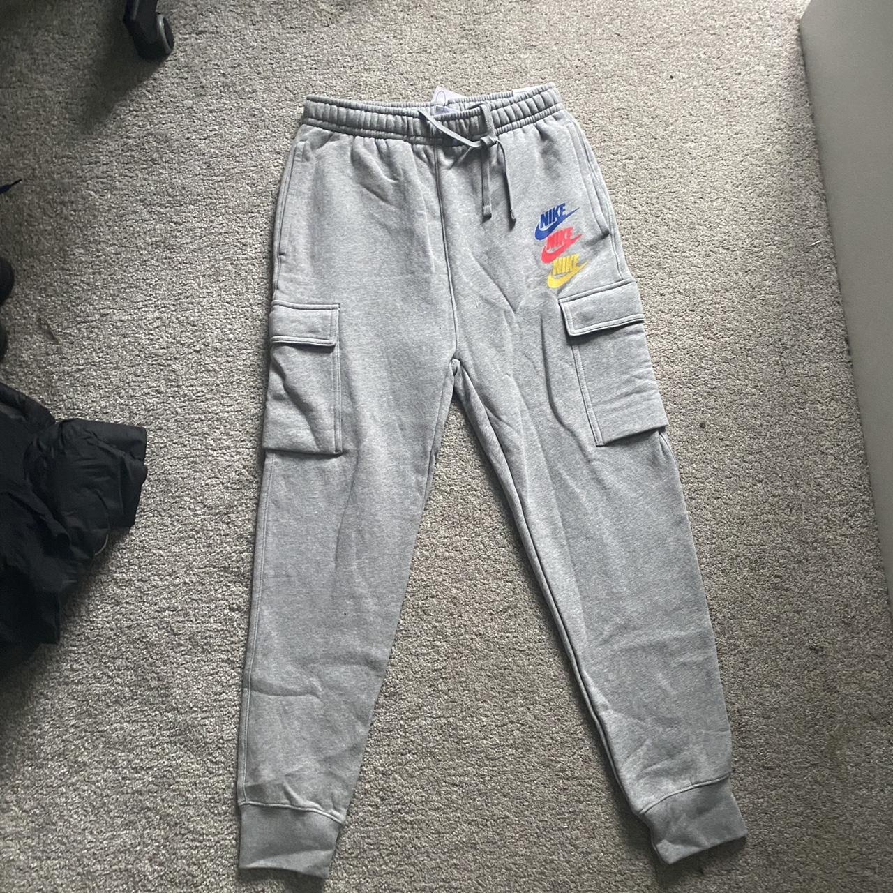 mens nike grey cargo joggers