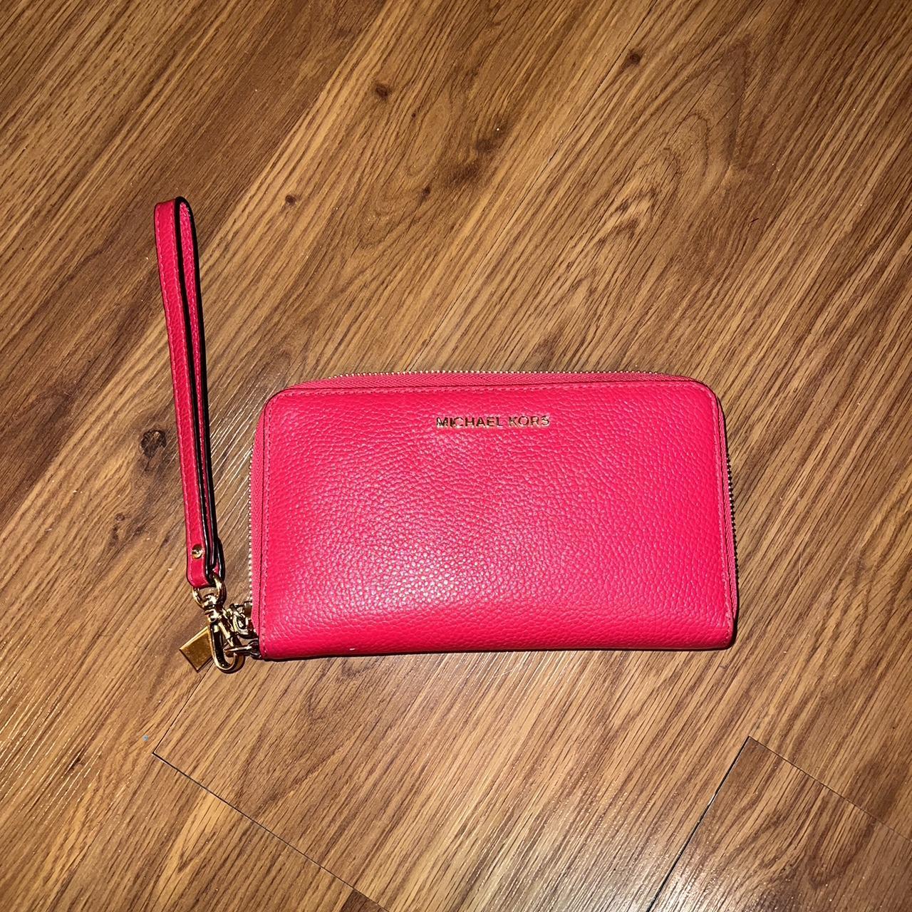 Hot pink michael on sale kors wallet