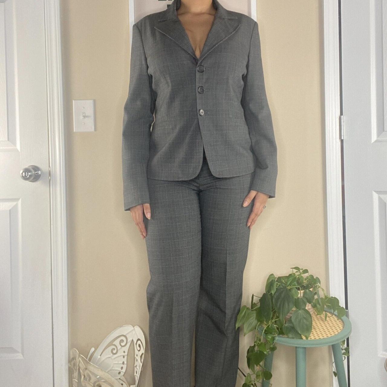 Gray Plaid Pants Suit Set Size: 10/12. Shoulder - Depop