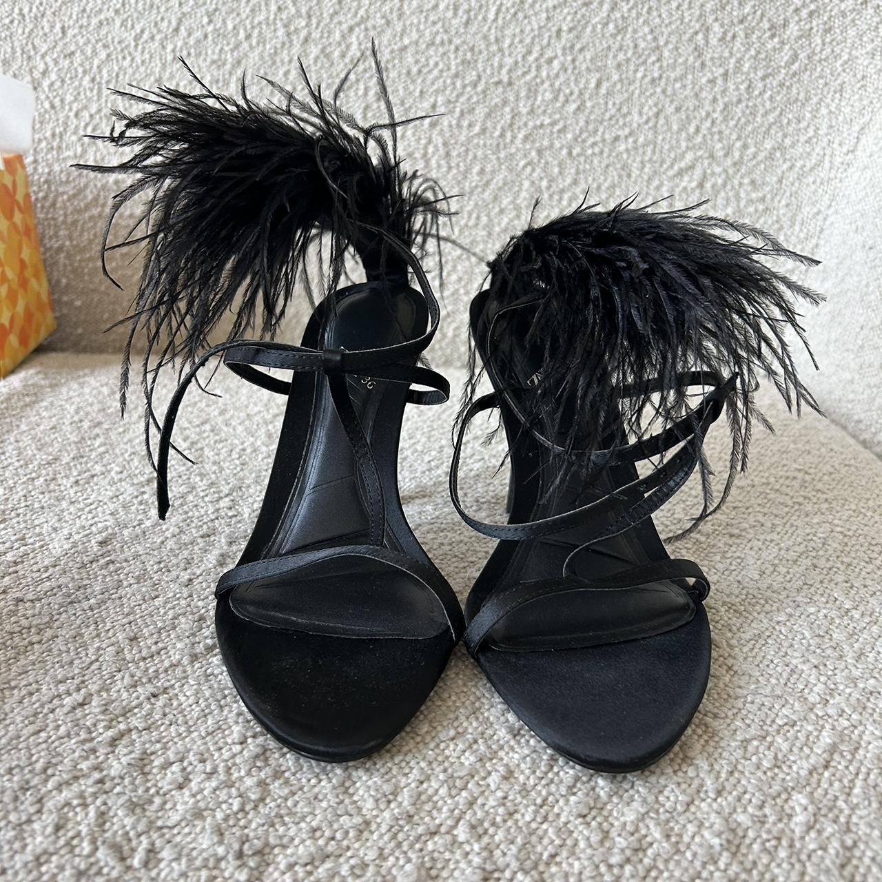 Feather hot sale sandals zara