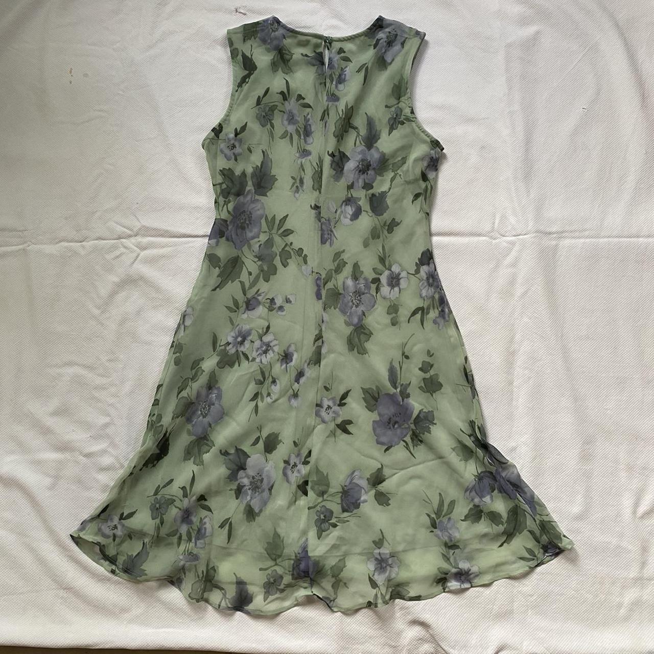 Green + Purple Floral Dress this gorgeous... - Depop