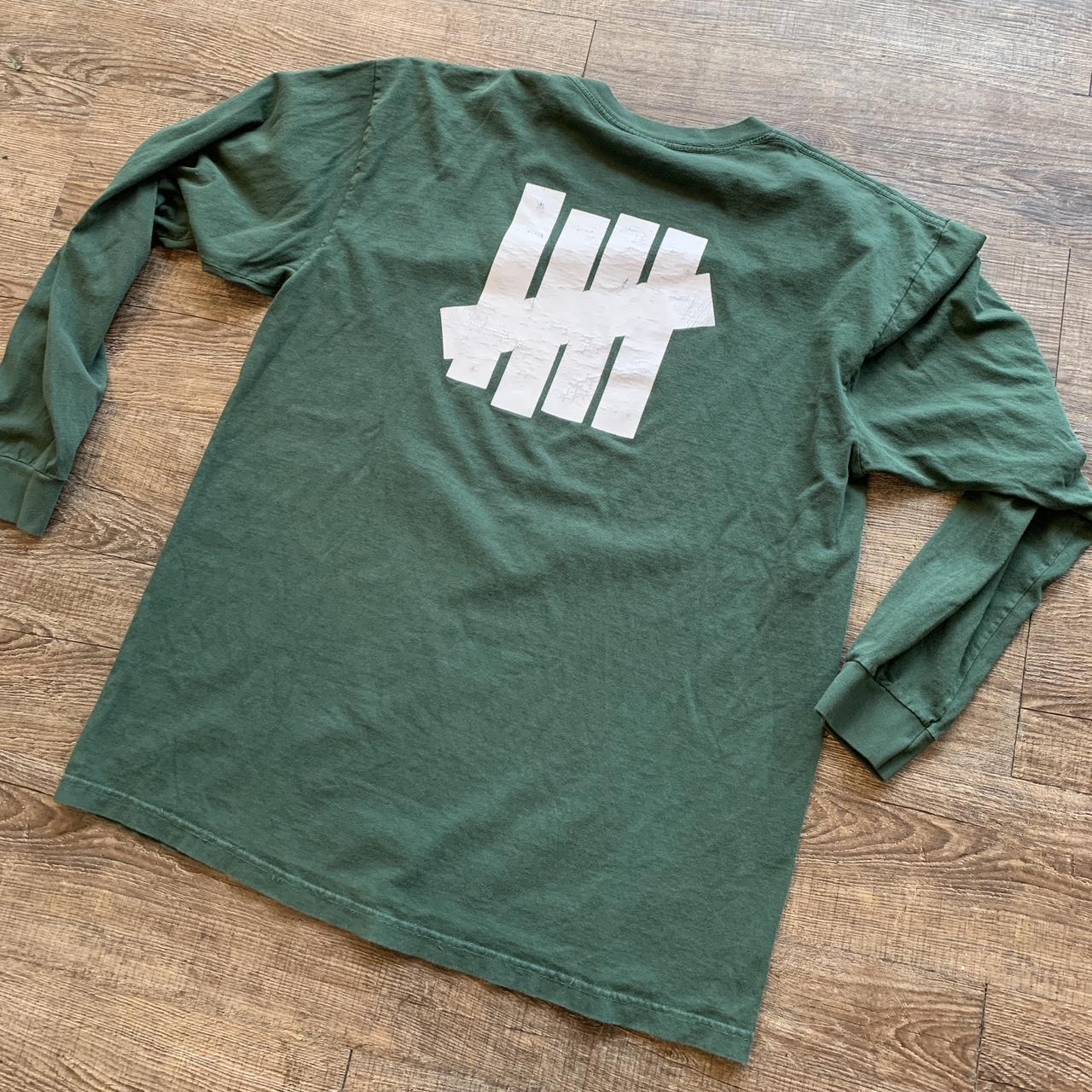 Undefeated Men's Green and White T-shirt (3)