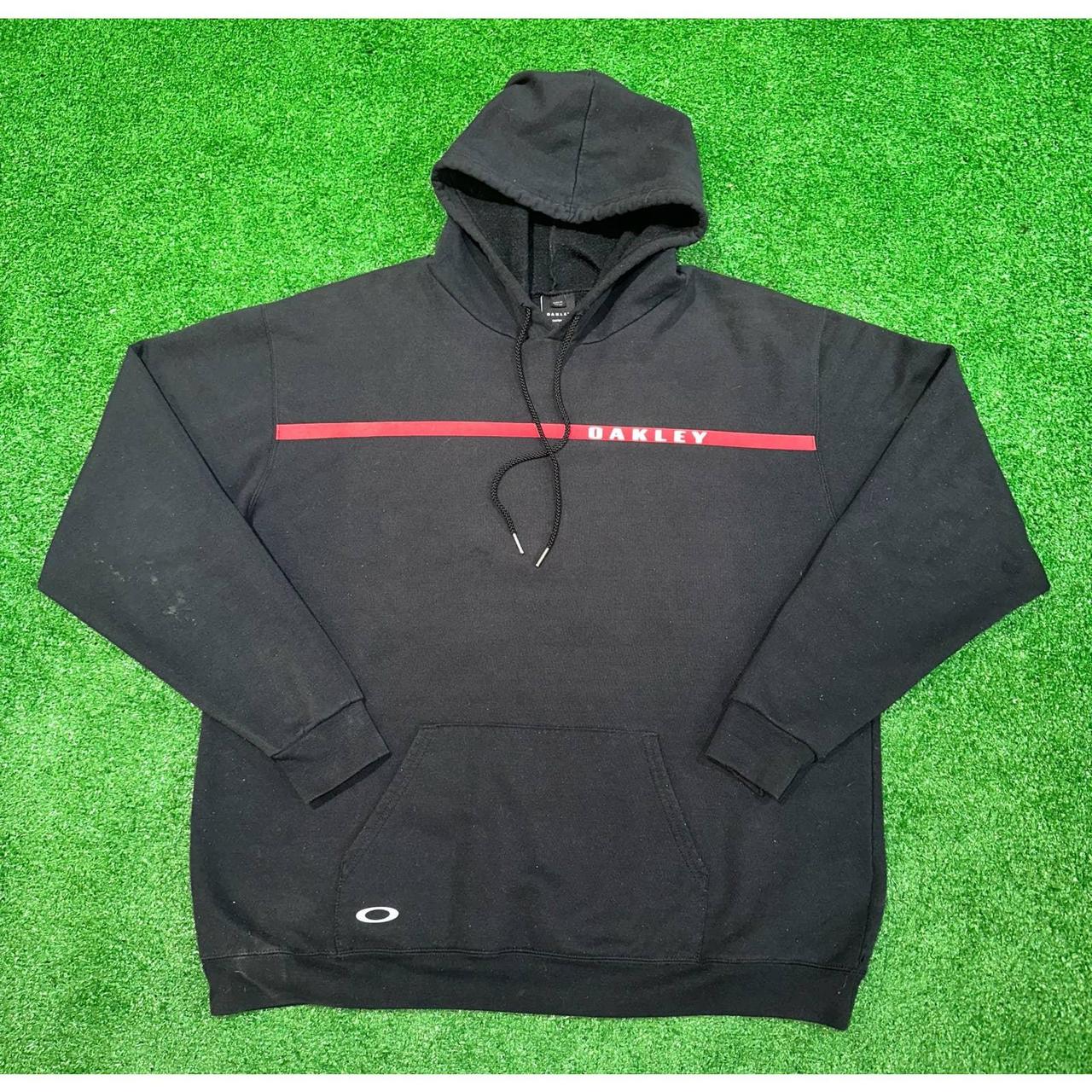 Black oakley sweatshirt hot sale