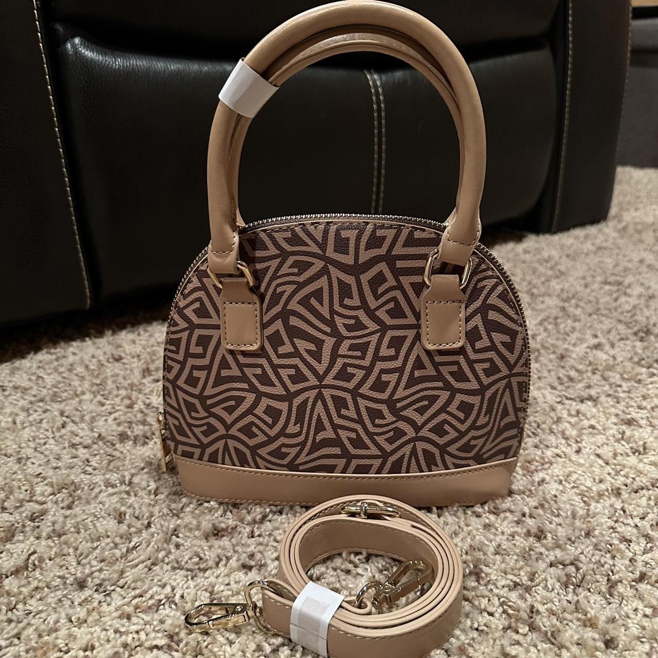 item listed by cutecutecute