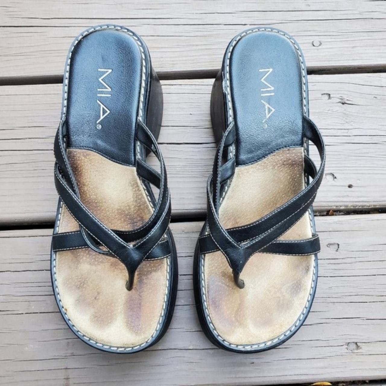 Mia black 2024 sandals